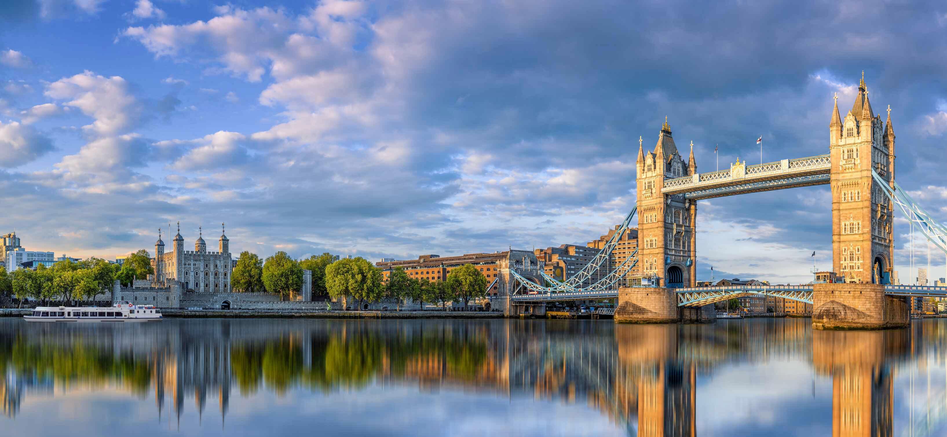 Westminster to Tower Bridge River Thames Cruise