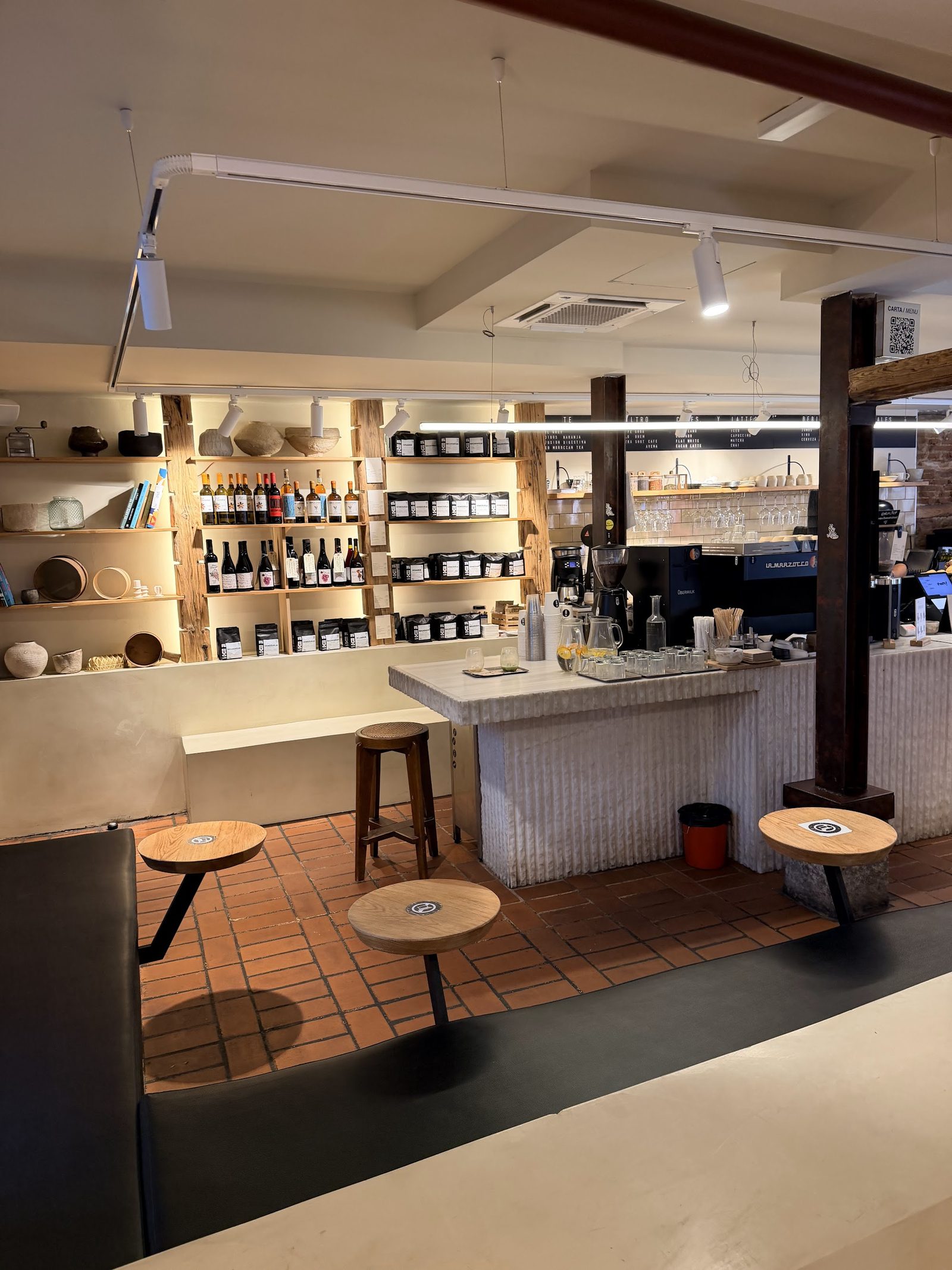 EN BRUTO I Café de Especialidad & Brunch
