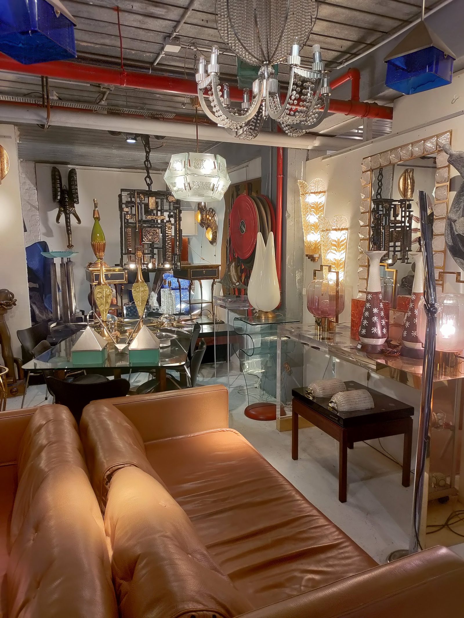 Haute Antiques 207