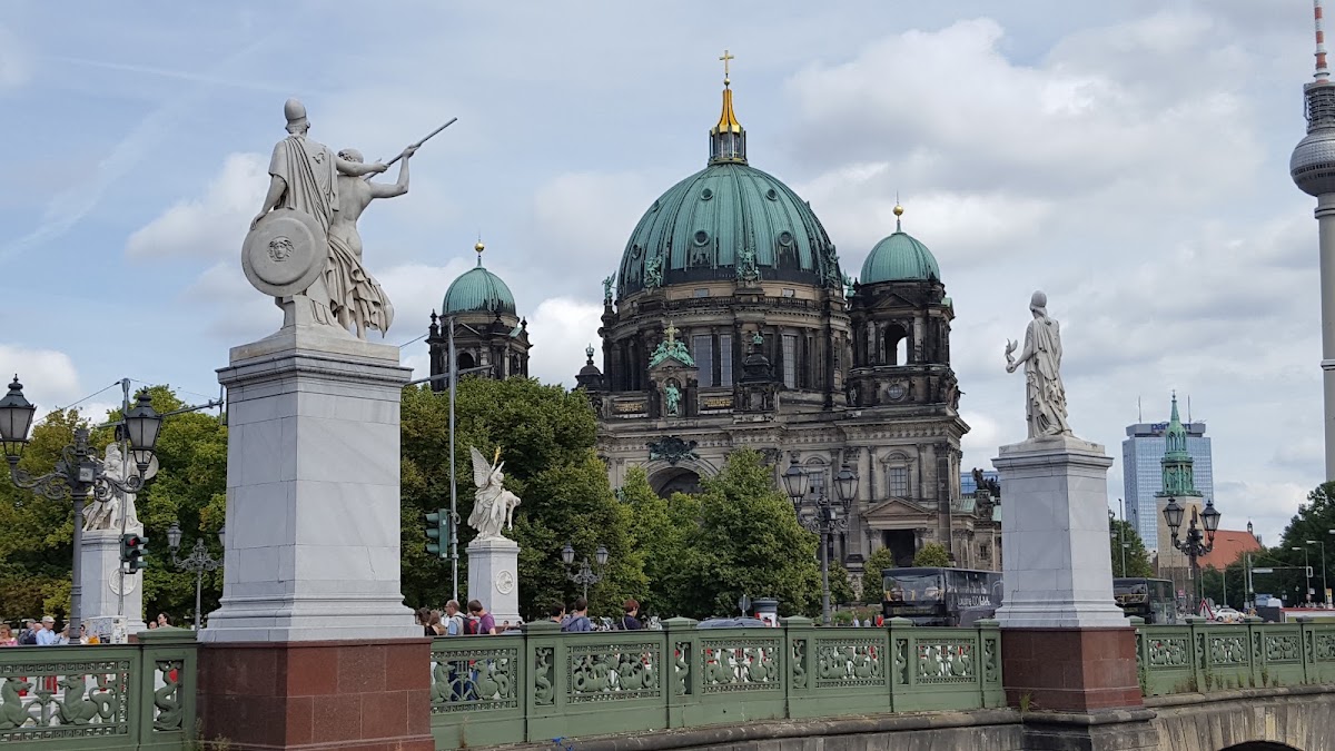 Schlossbrücke