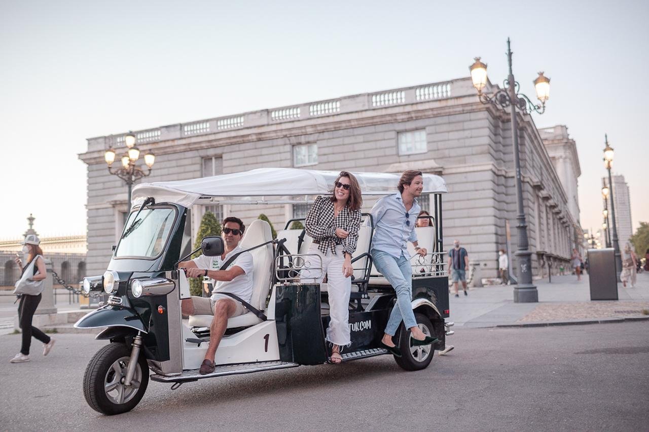 Private City Tour by Eco Tuk Tuk