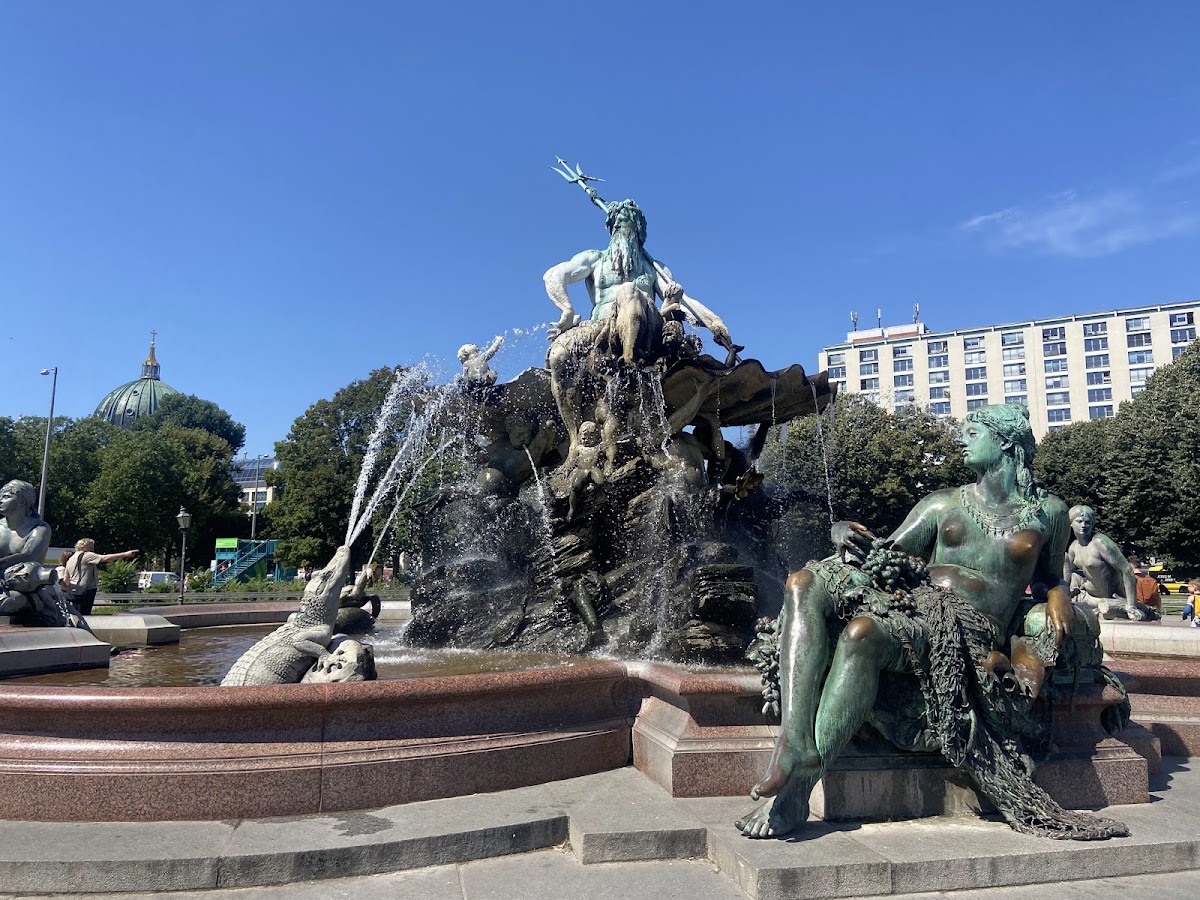 Neptune Fountain