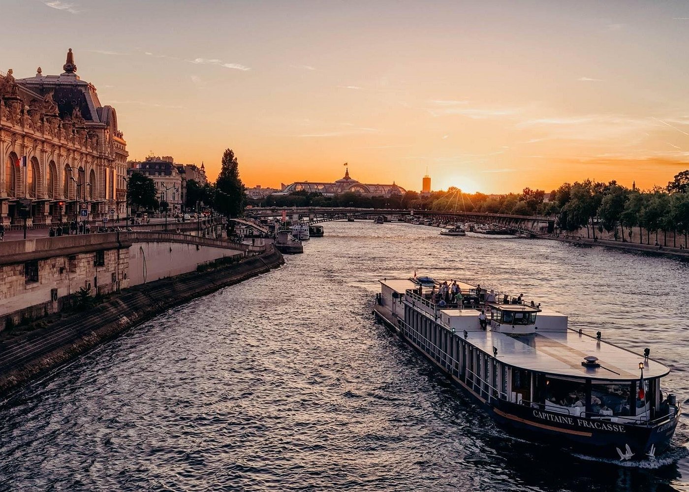 River cruise and dinner