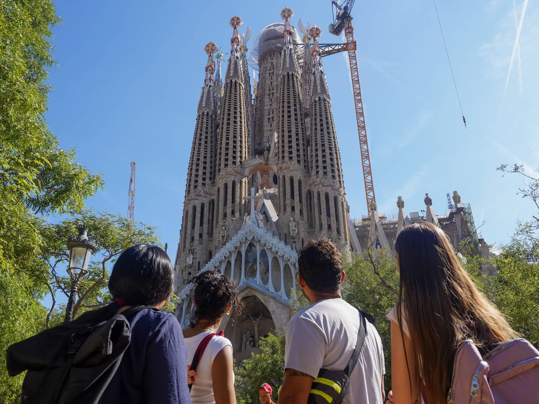 Sagrada Familia Guided Tour with Tower Access