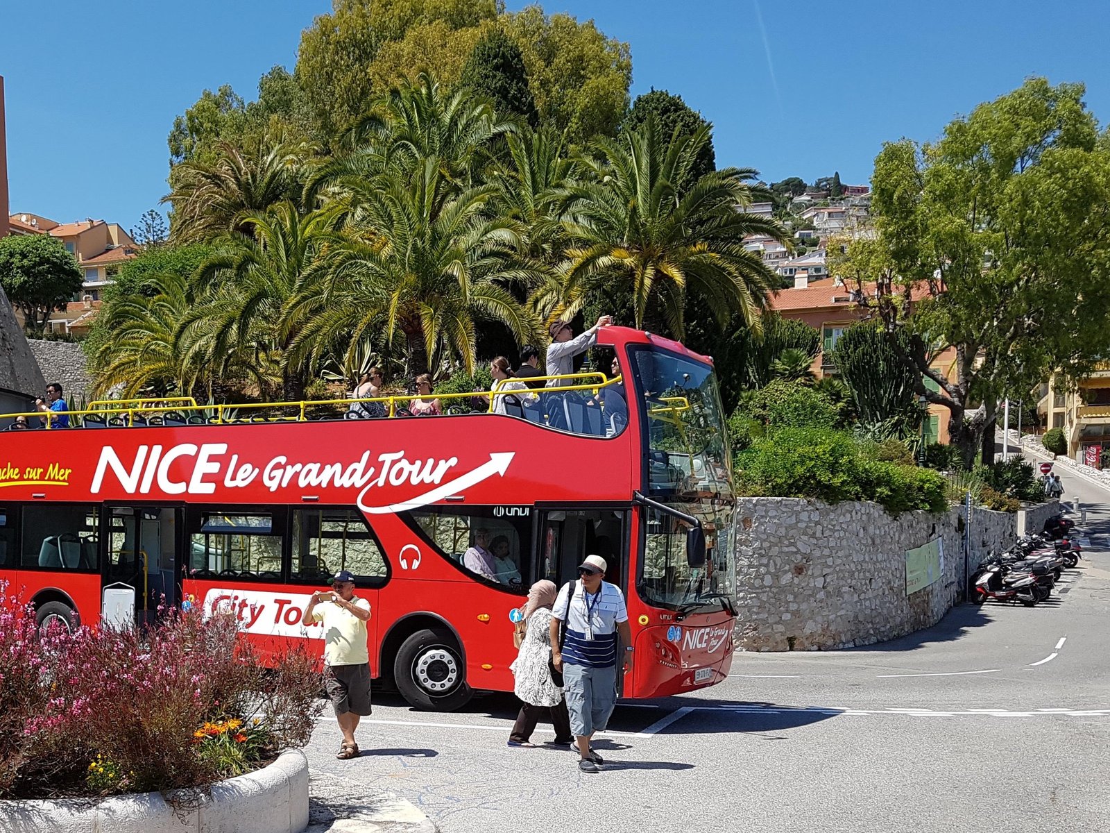 Hop-On Hop-Off Bus Tour
