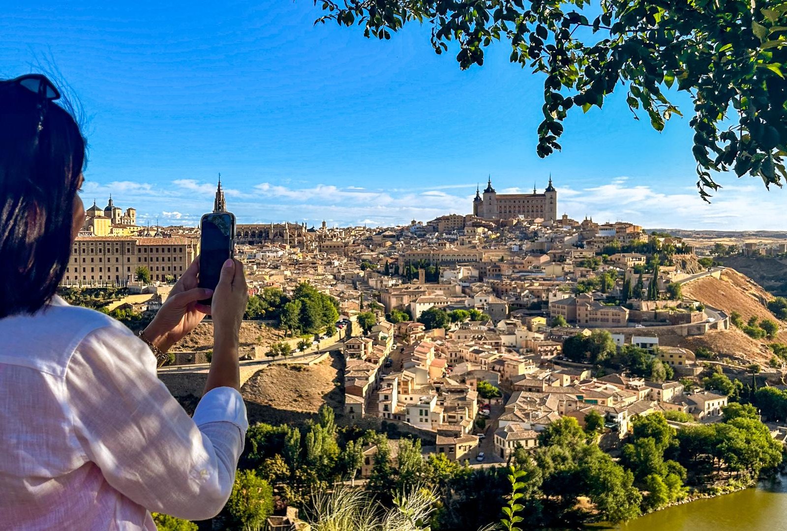 Toledo & Segovia Tour with Cathedral, Alcazar & Lunch