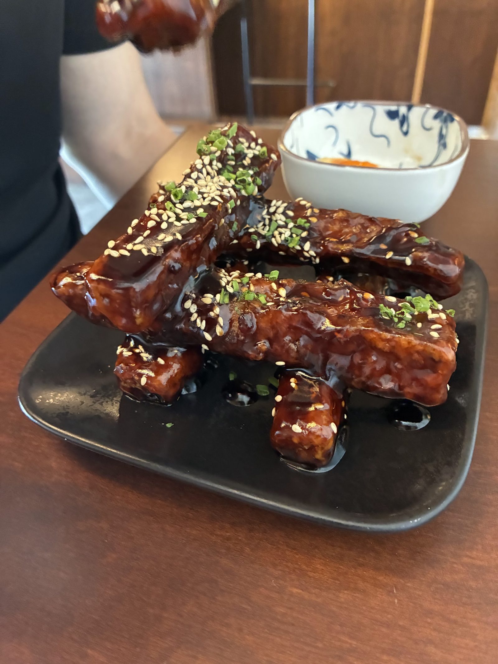 101 BISTRO Restaurant & Bar