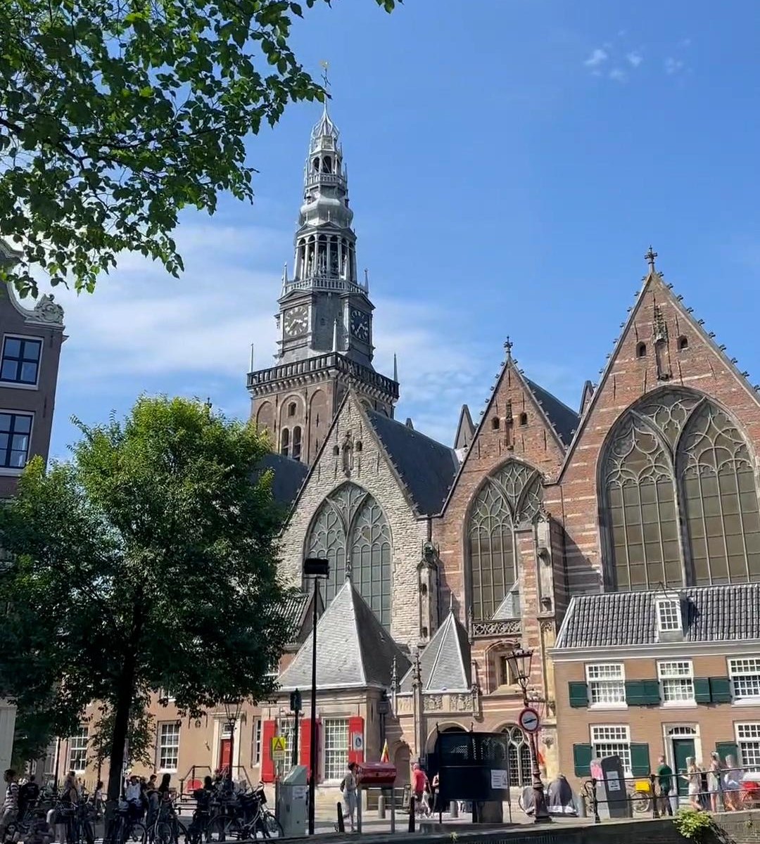 Day Trip to Amsterdam with Canal Boat Cruise