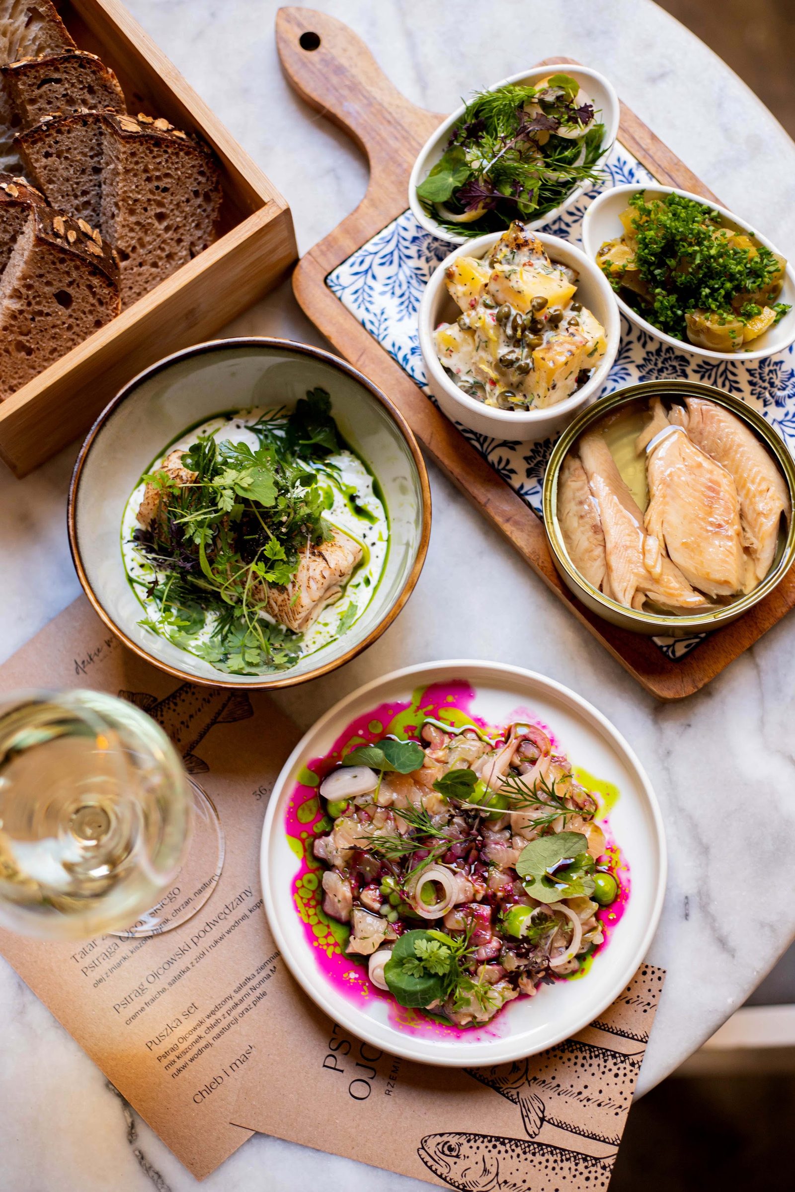 Dzikie Wino Wine Bar