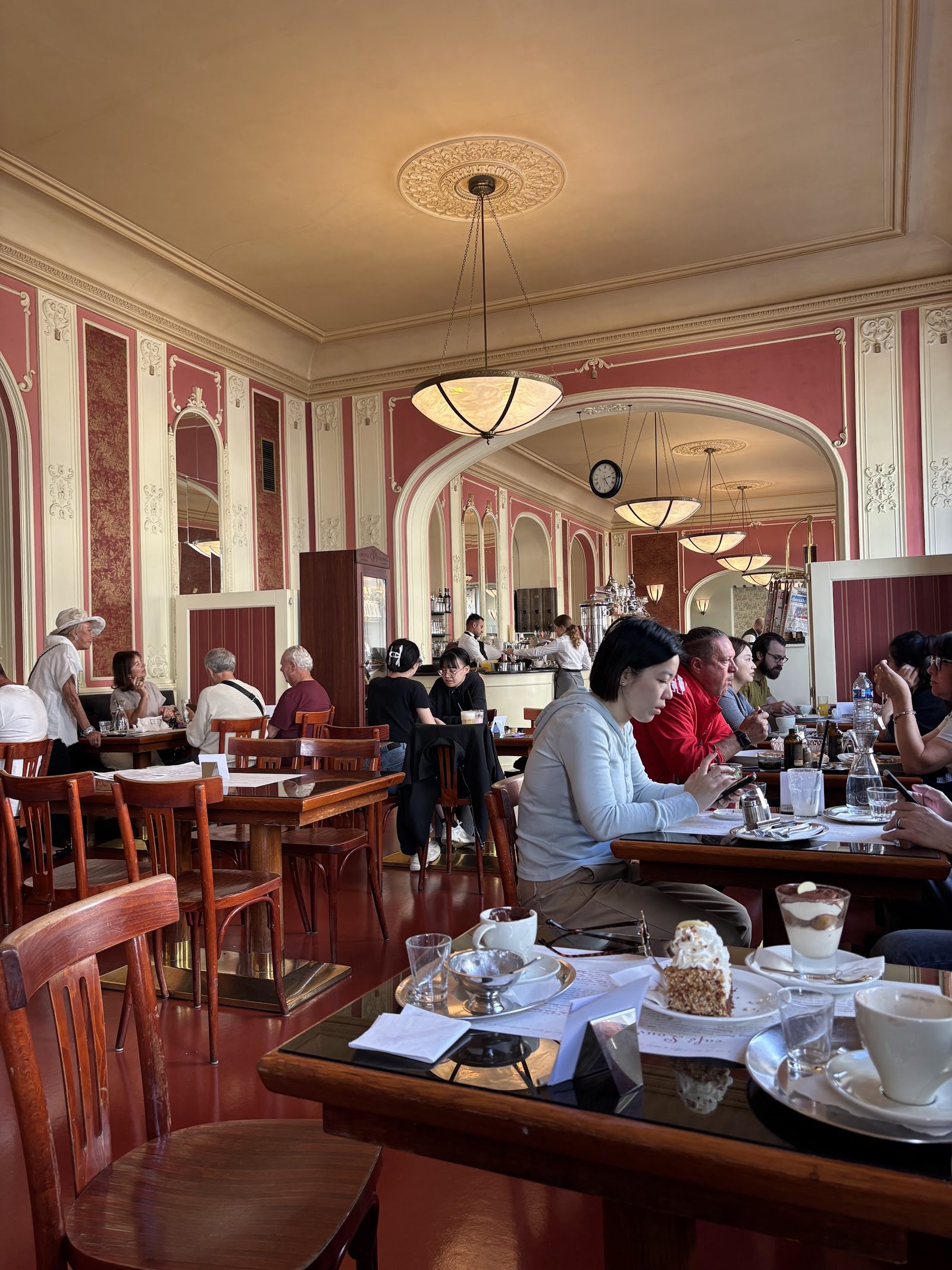 Café Louvre