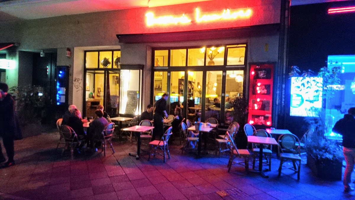Victoria Bar