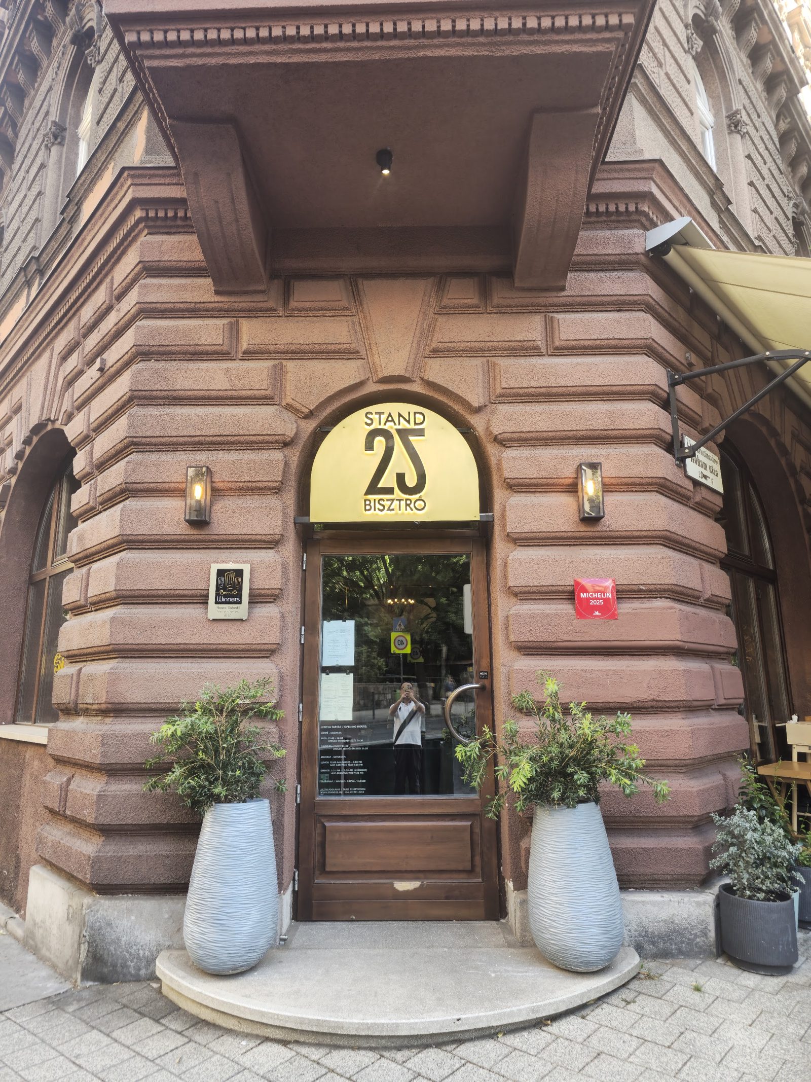 Stand25 Bistro
