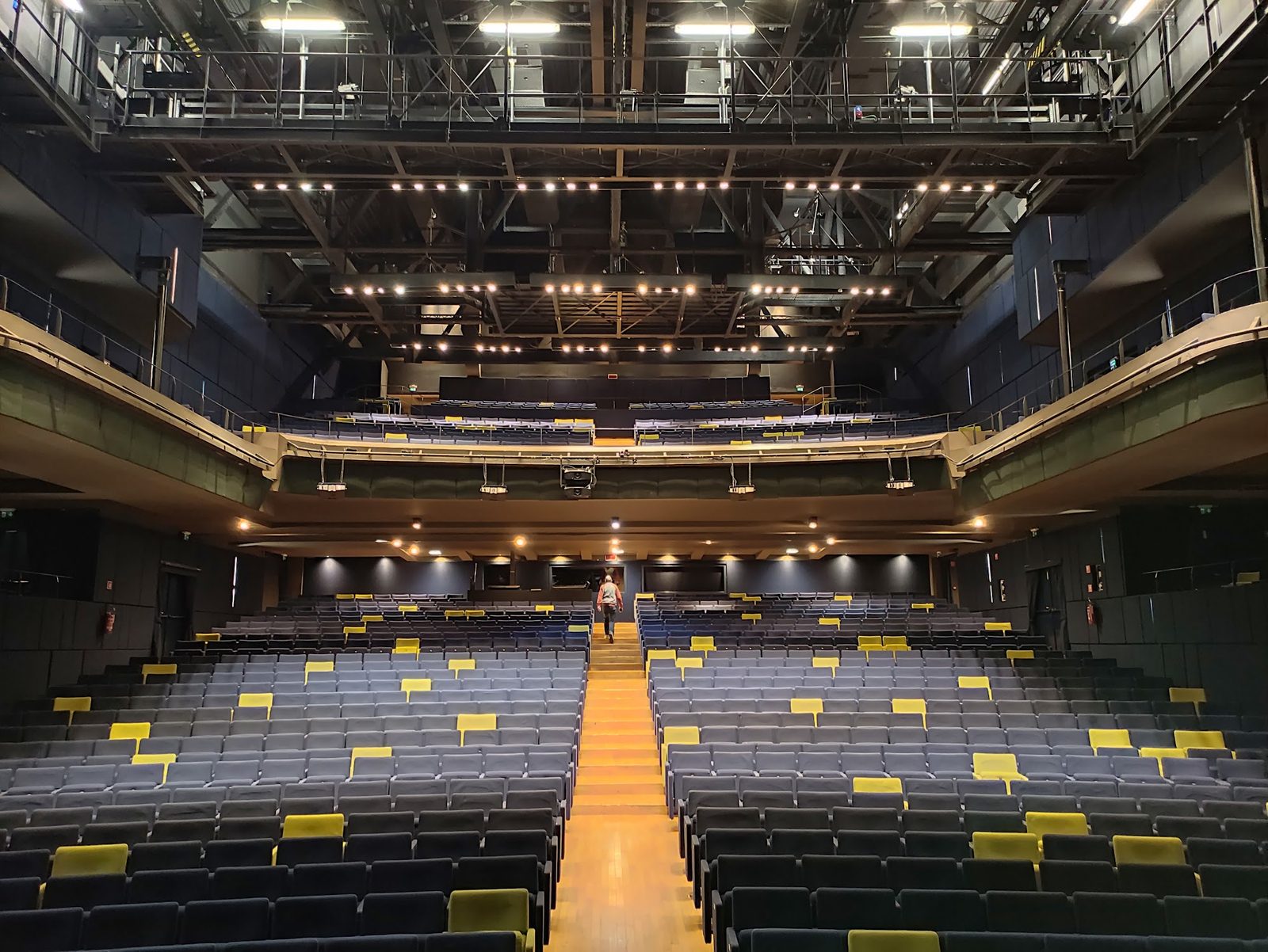 National Theater CheBanca!