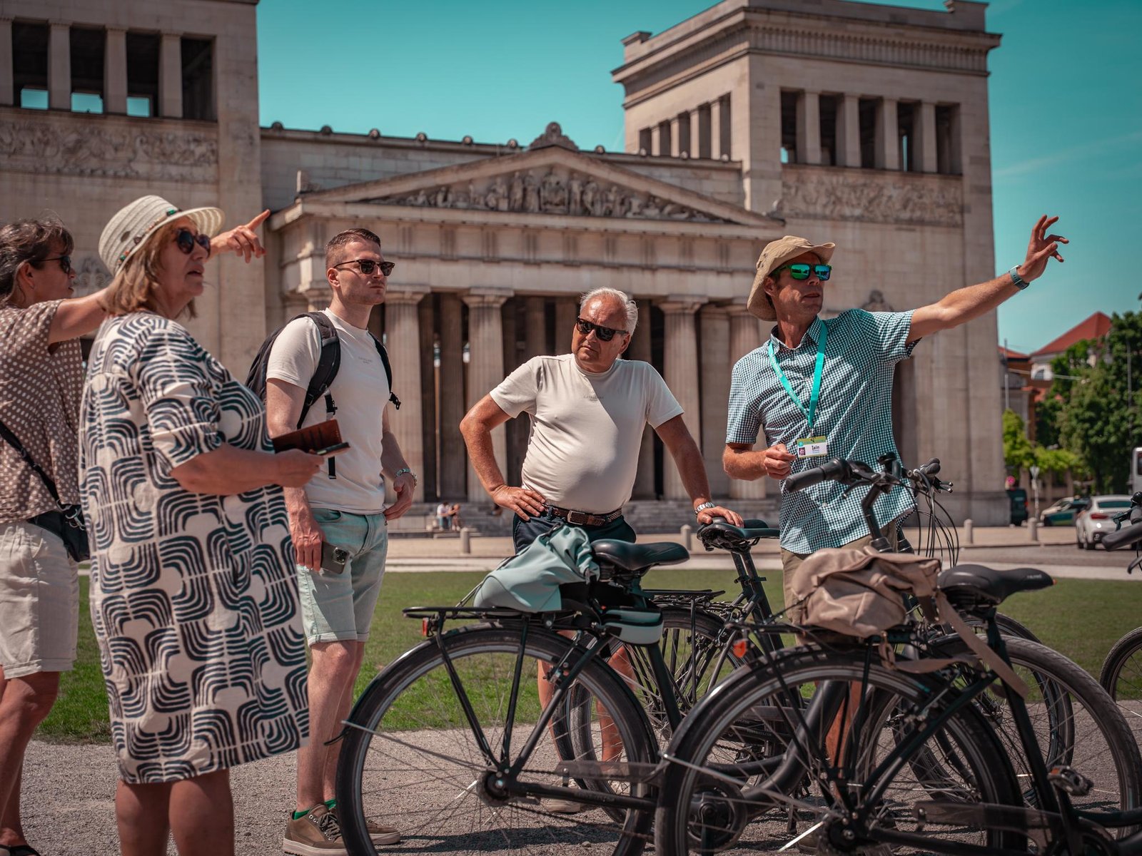Munich by Bike: Half-Day Tour with Local Guide
