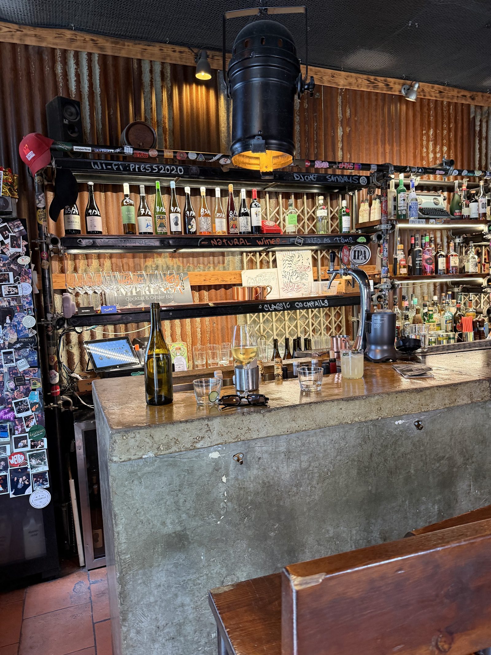 Imprensa Cocktail and Oyster Bar