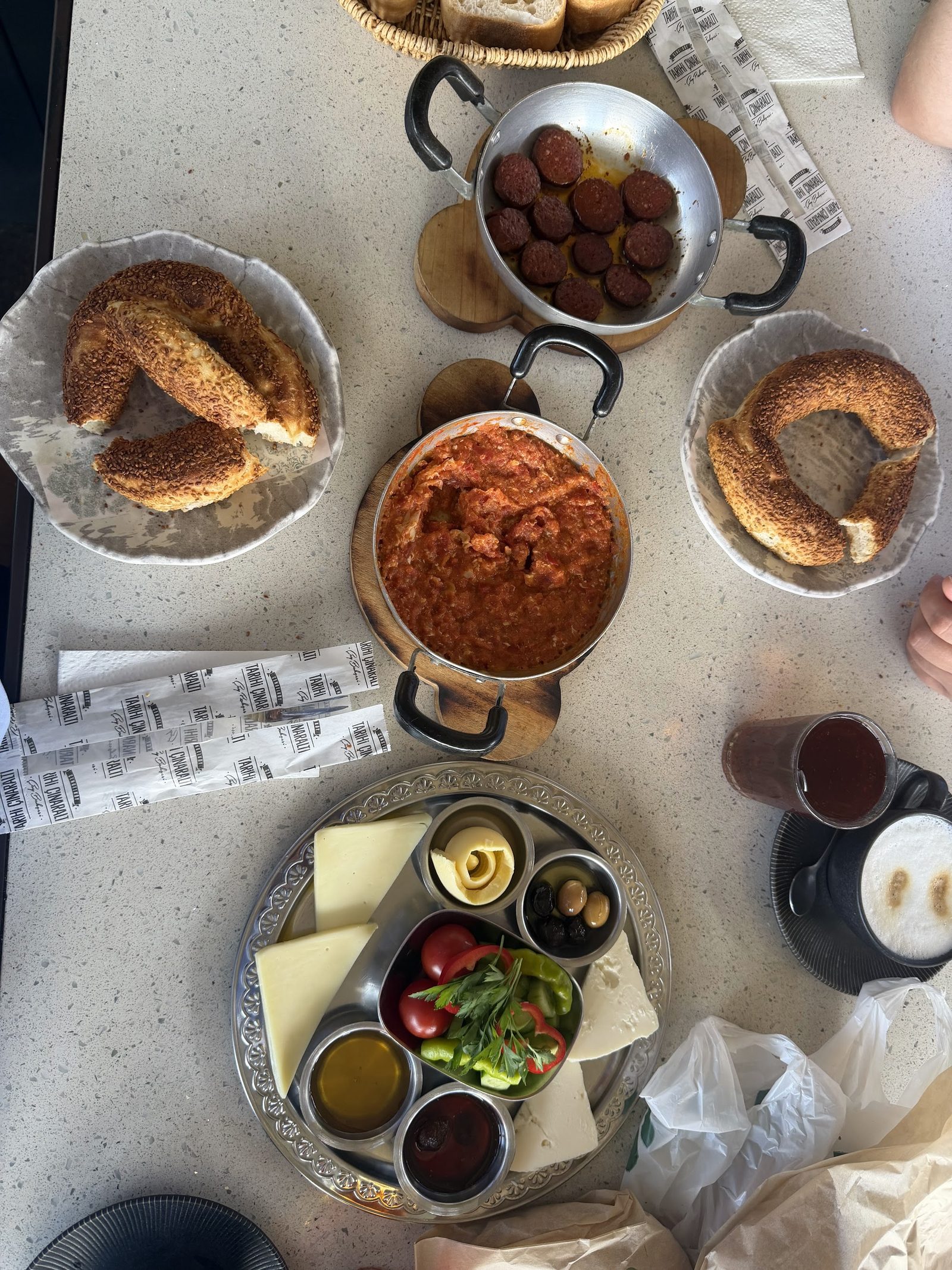 Tarihi Çınaraltı