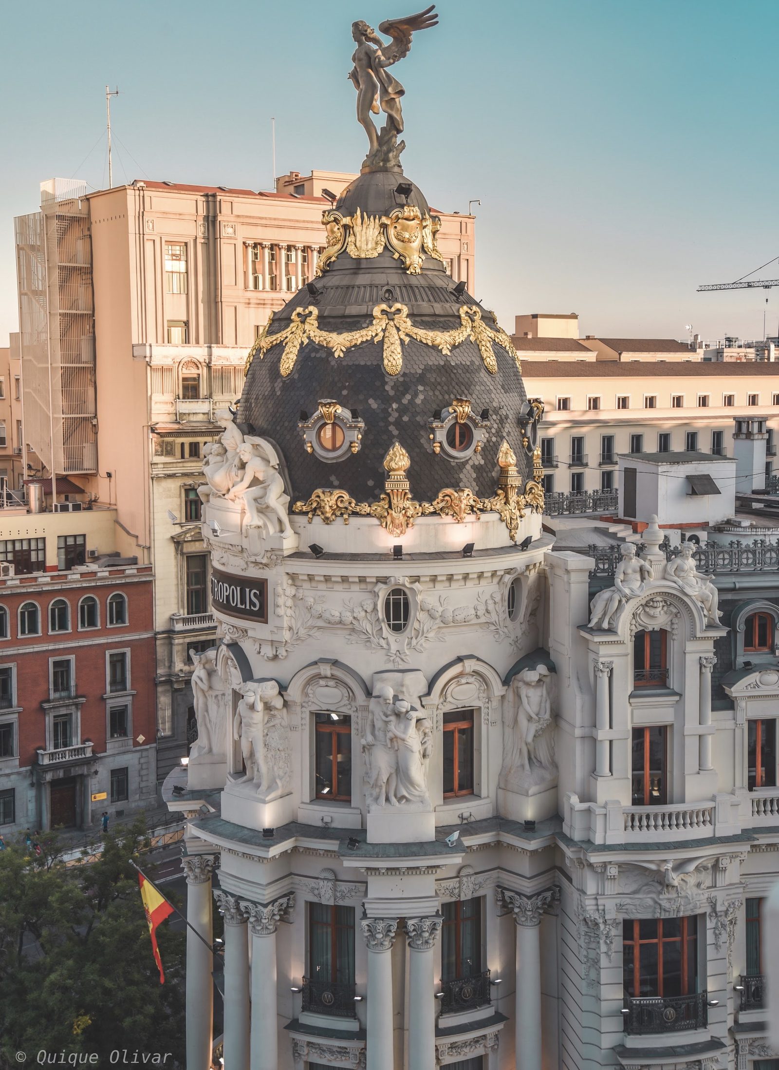Metropolis Building