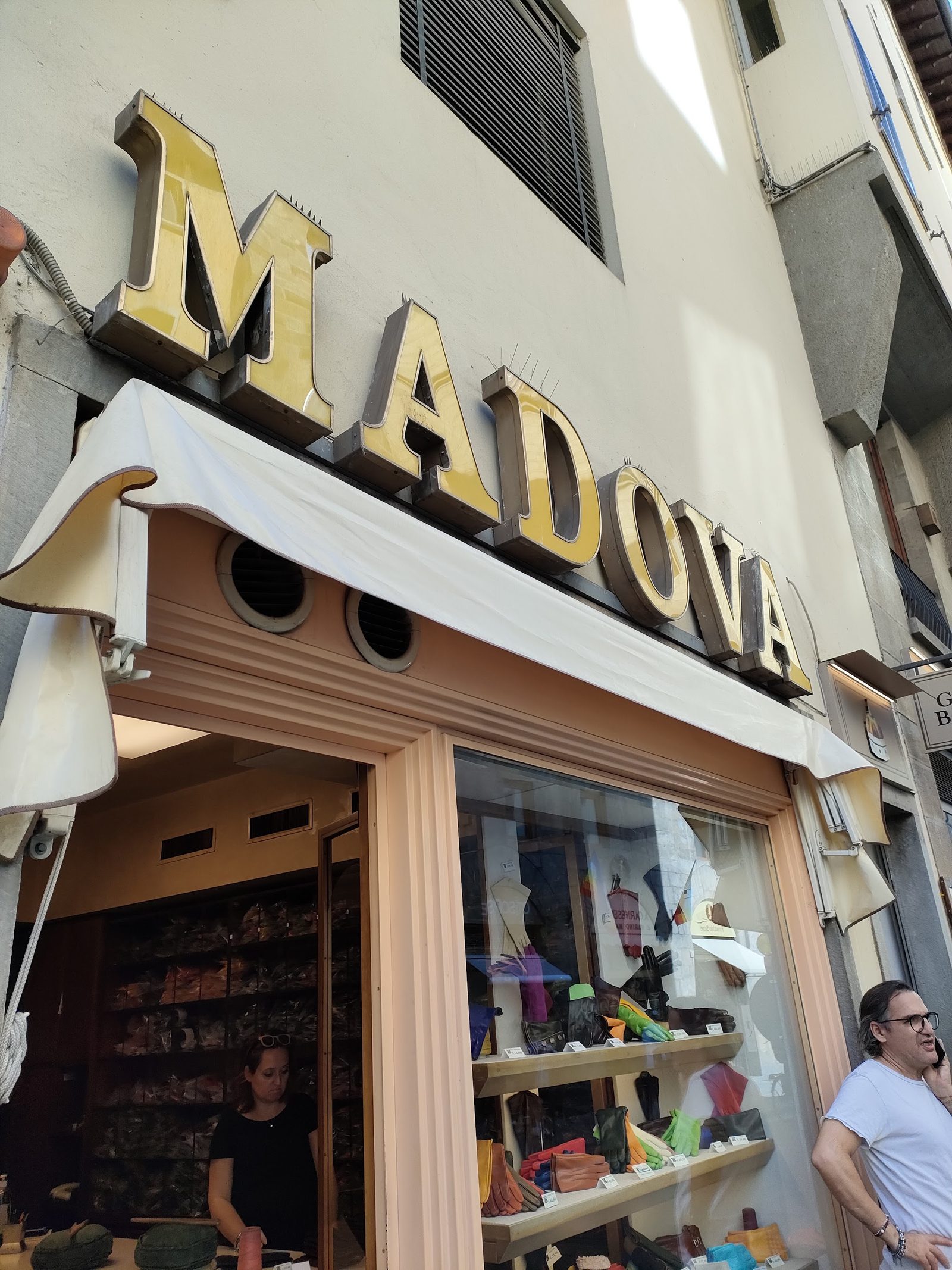 Madova