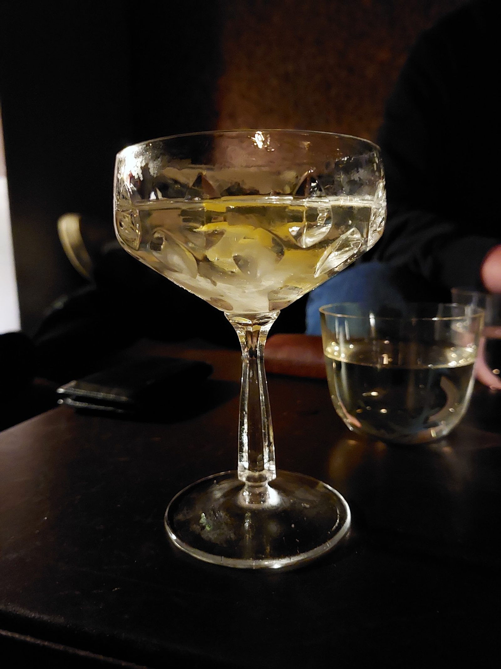 Tür 7 - Boutique Bar - No garnish. Only balance.
