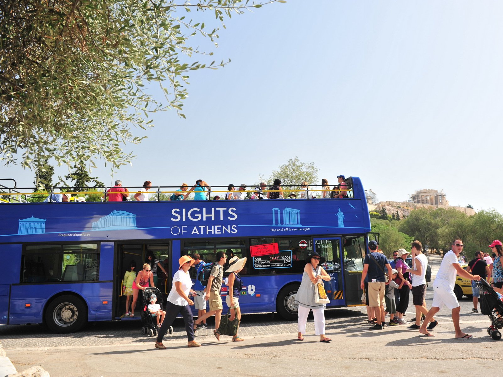Hop-on-Hop-off Bus