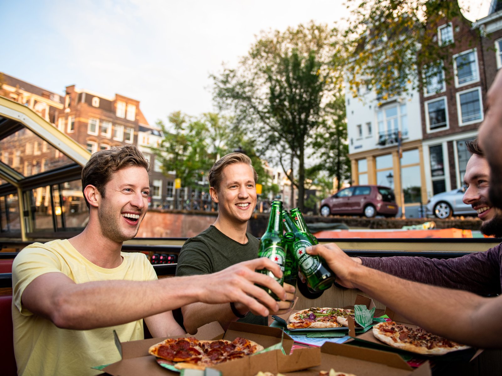 Original Pizza Dinner Cruise + Unlimited Drinks