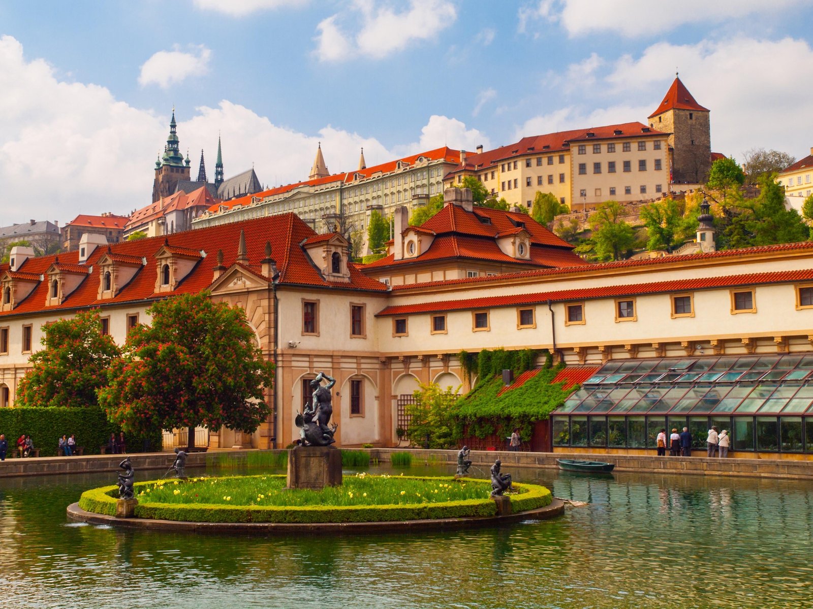 Prague Castle & Castle District: 2-Hour Guided Tour
