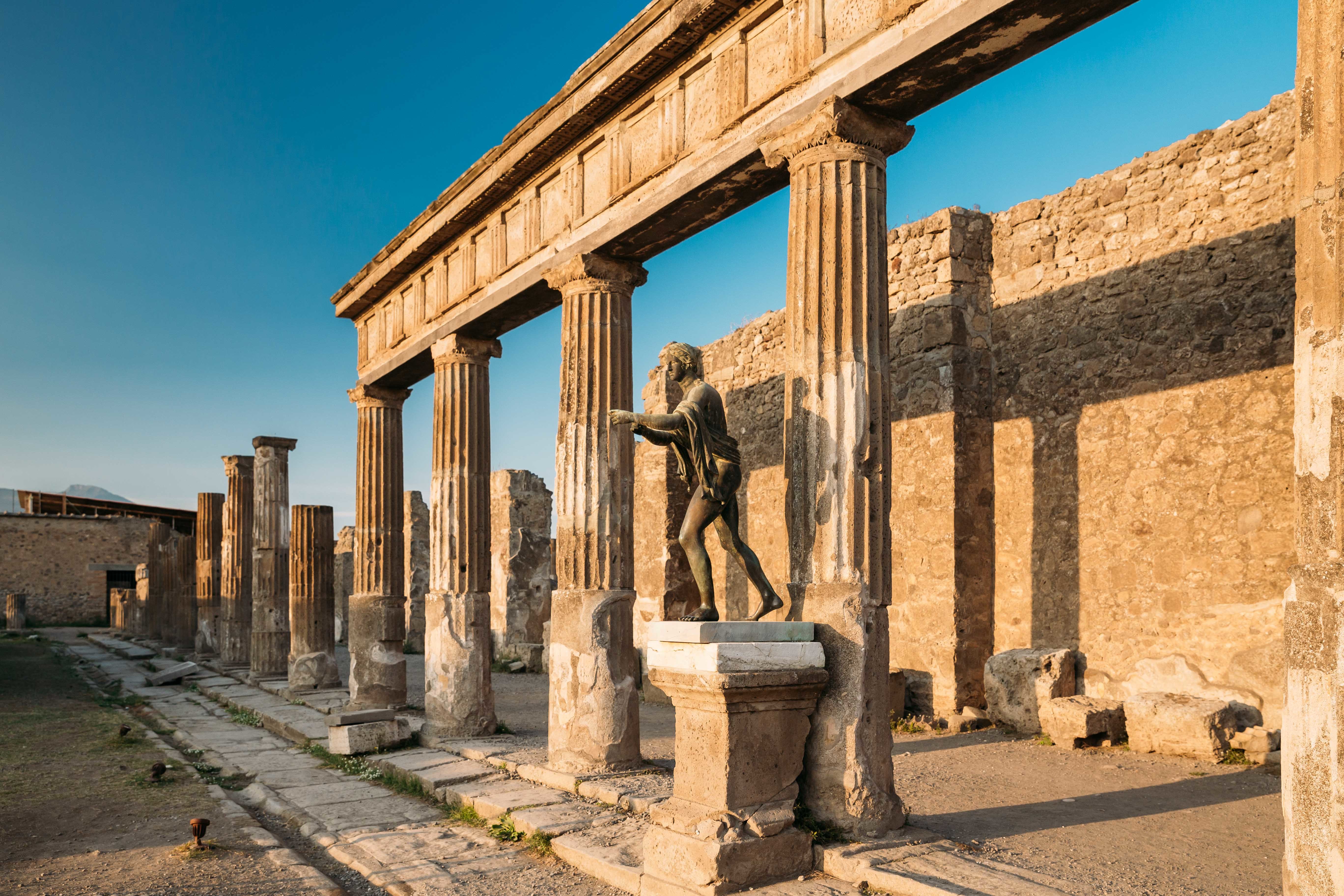 Pompeii and Naples Day Trip with Pompeii Entry Ticket
