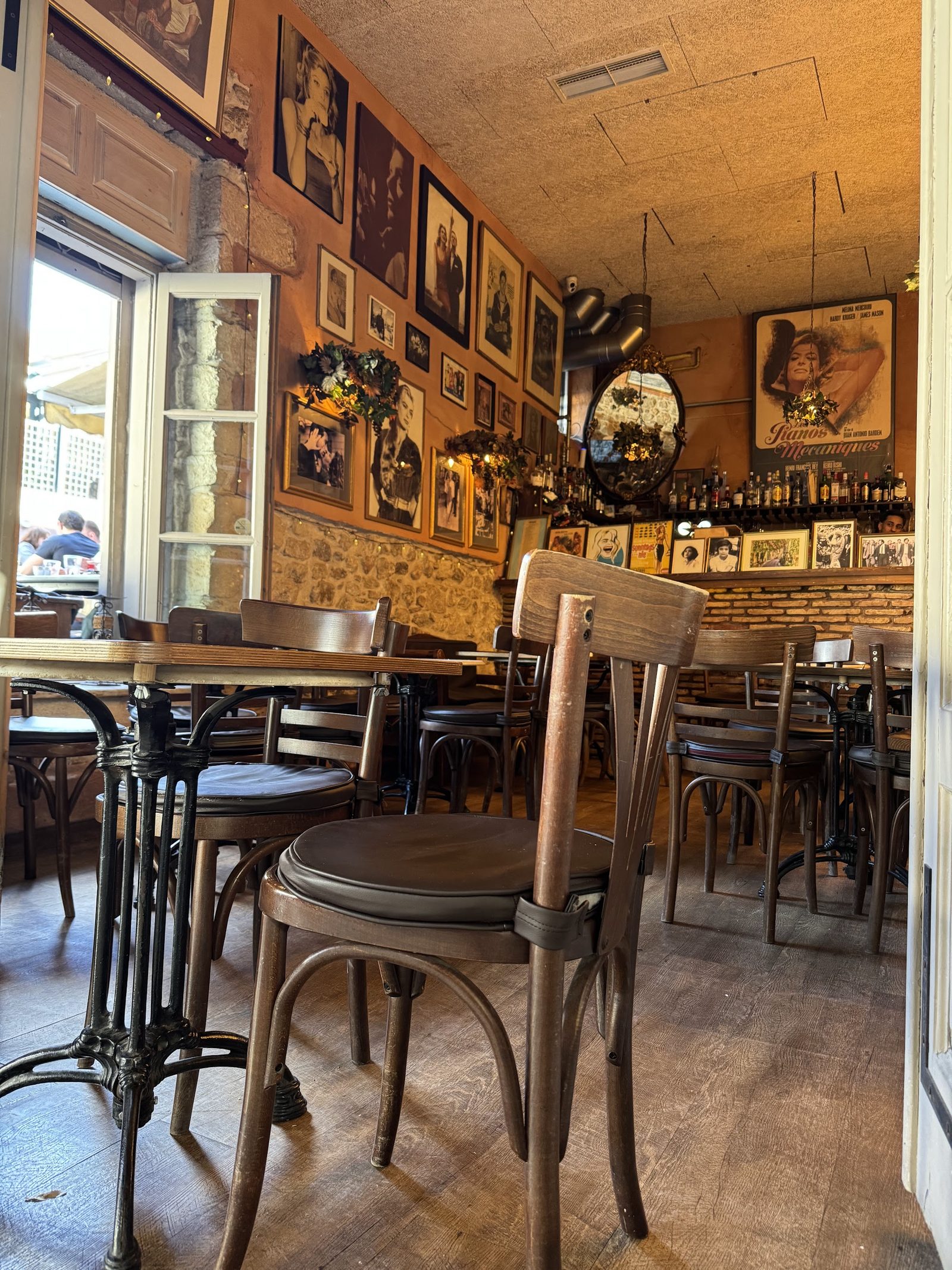 Melina Mercouri Café