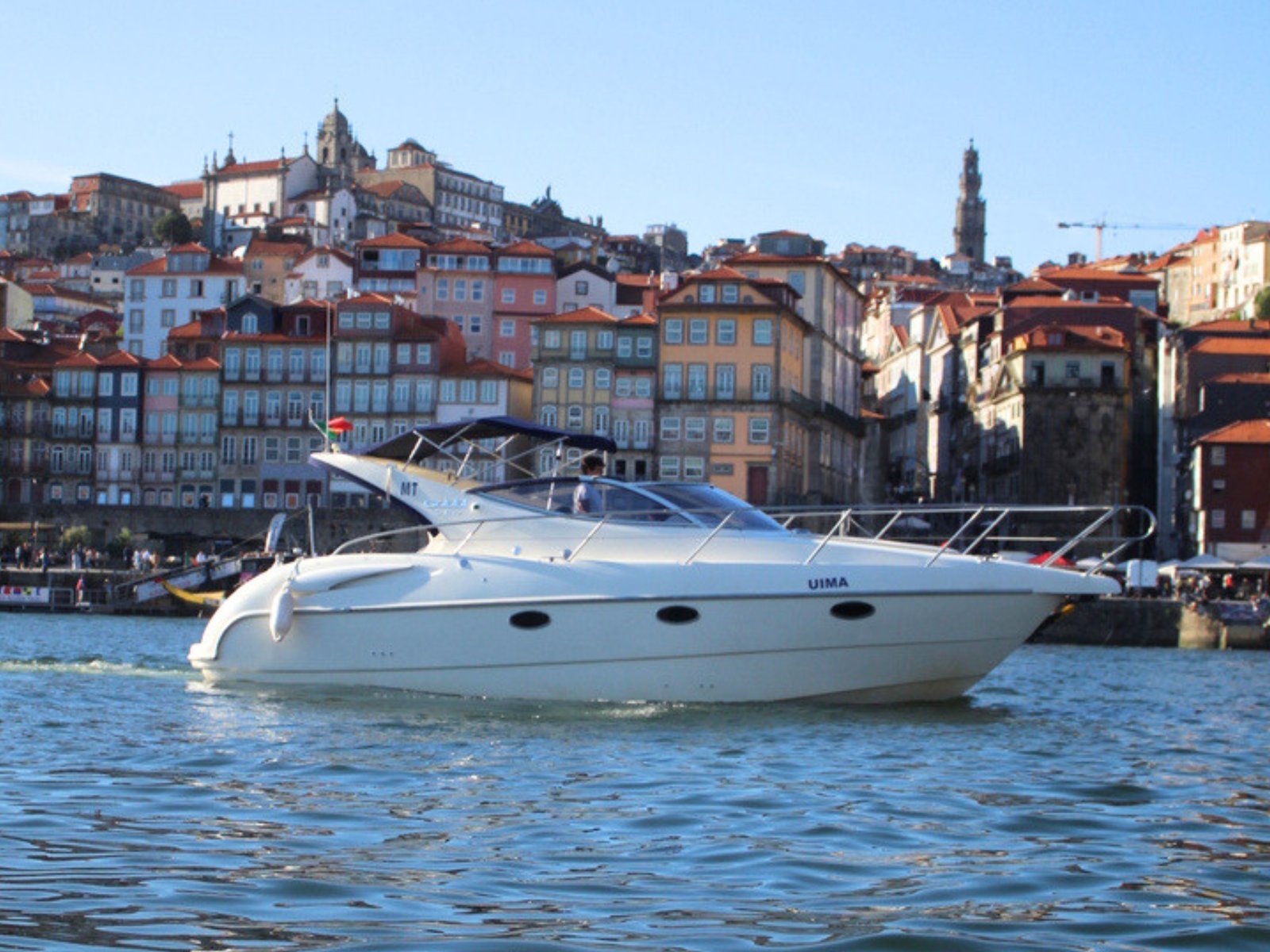 Private Yacht Tour with Local Wine and Snacks