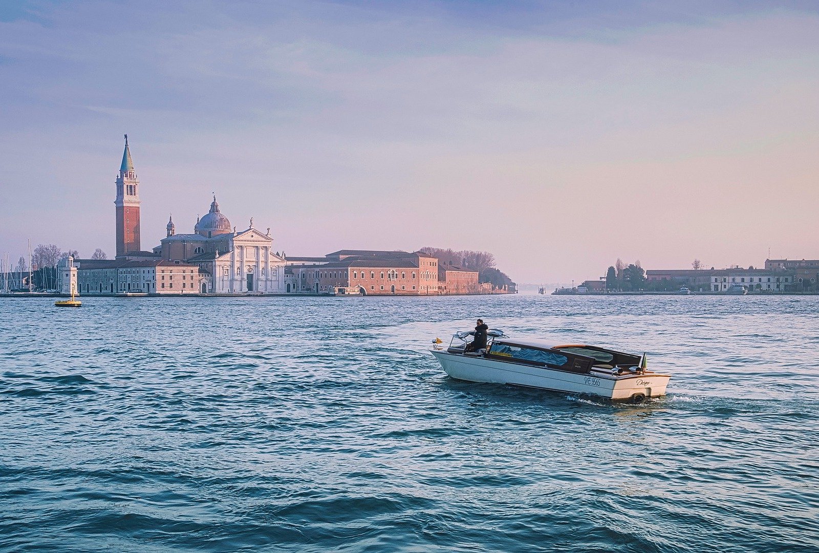 Venice and Verona Full-Day Tour by Train