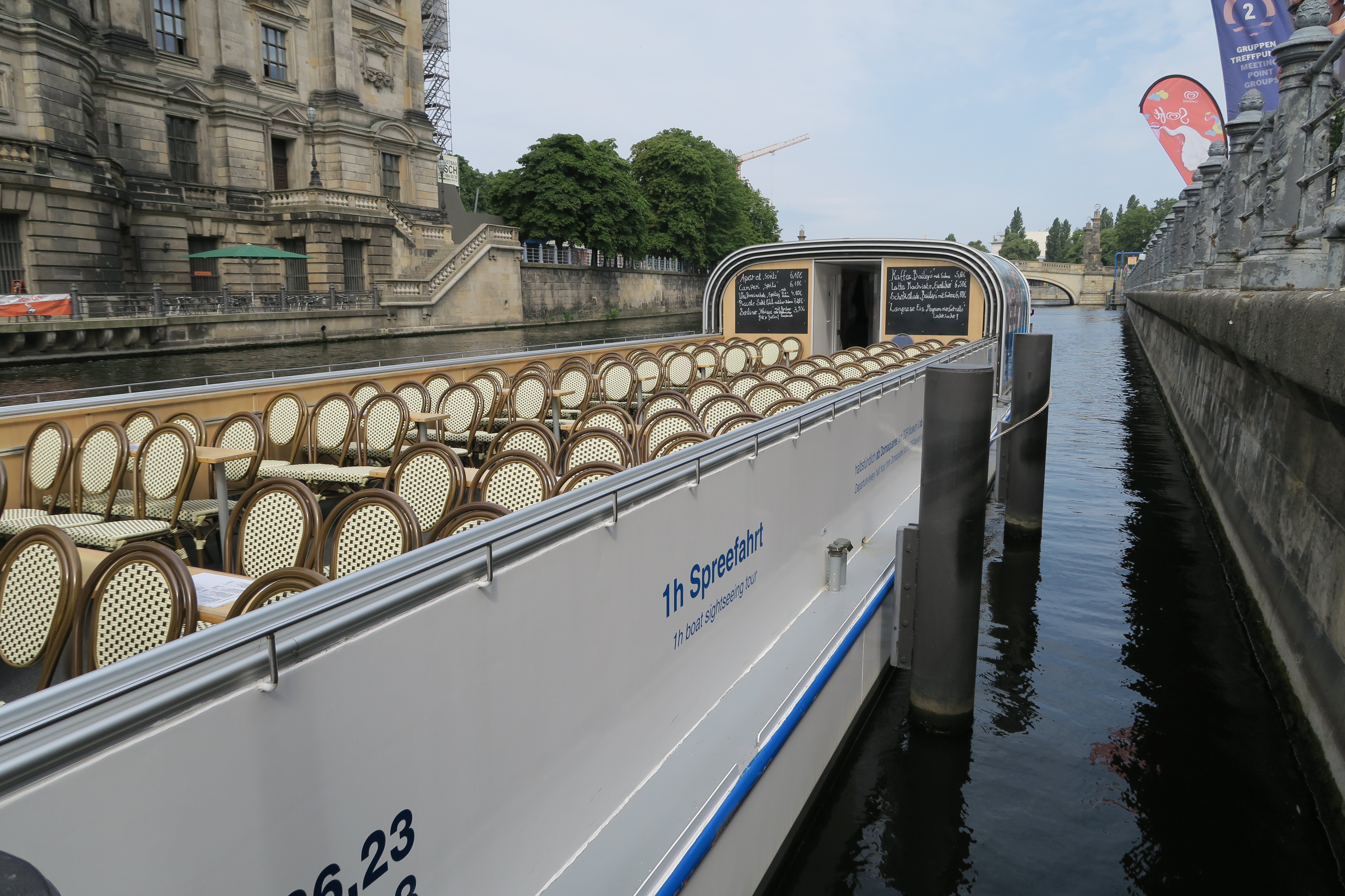 1-Hour Spree Cruise Opposite Berlin Cathedral