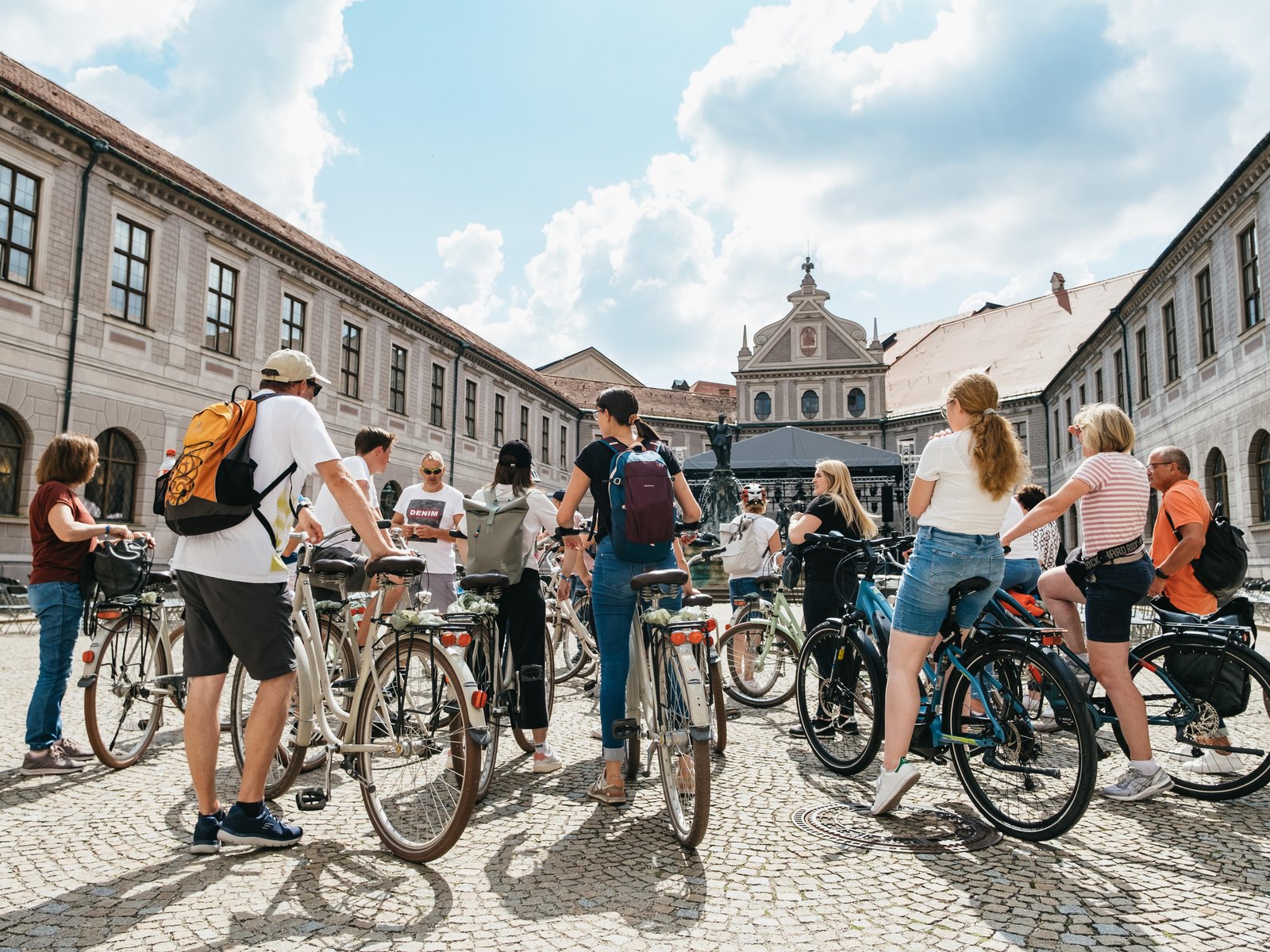 Munich 3-Hour Guided Bike Tour