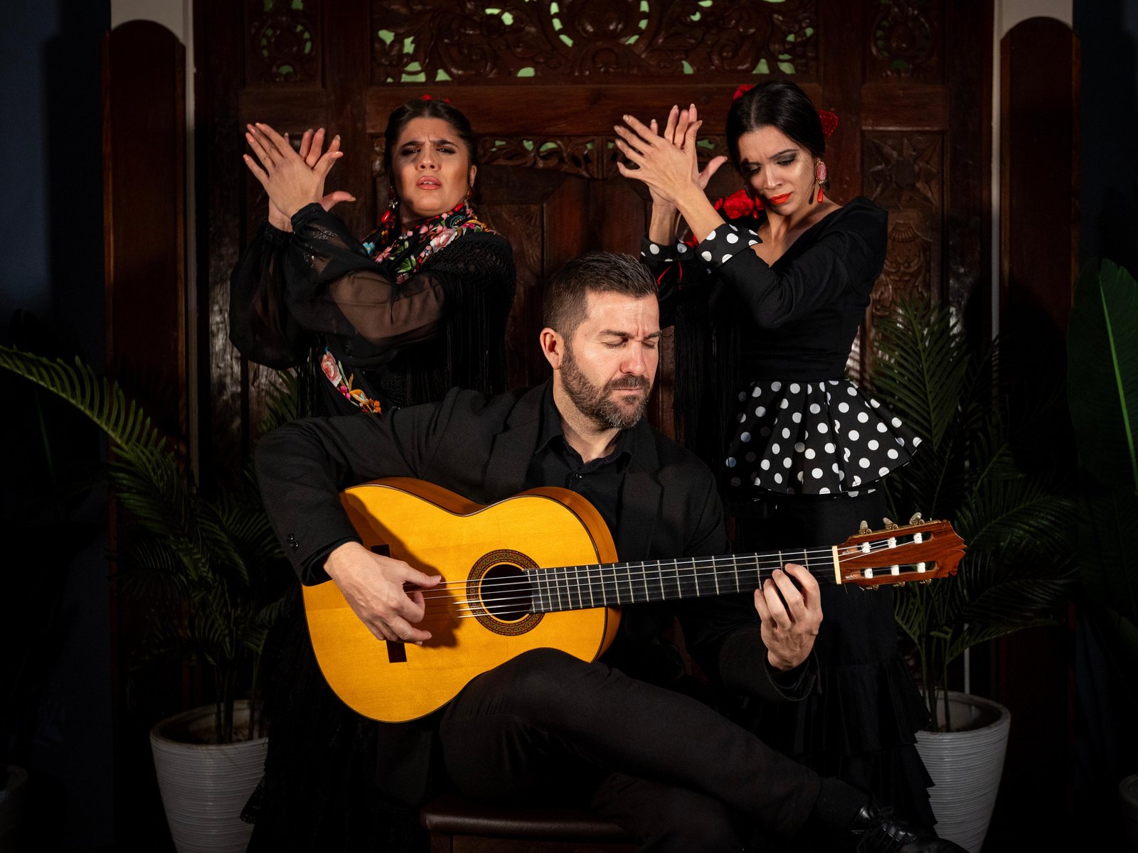 Flamenco Show at Tablao Almoraima in Triana