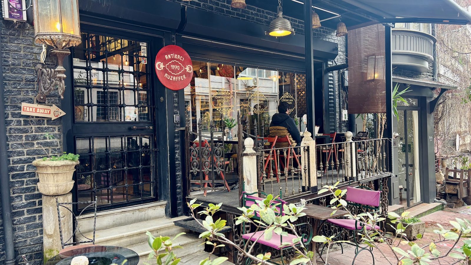 Çukurcuma Antique Auction & Art House