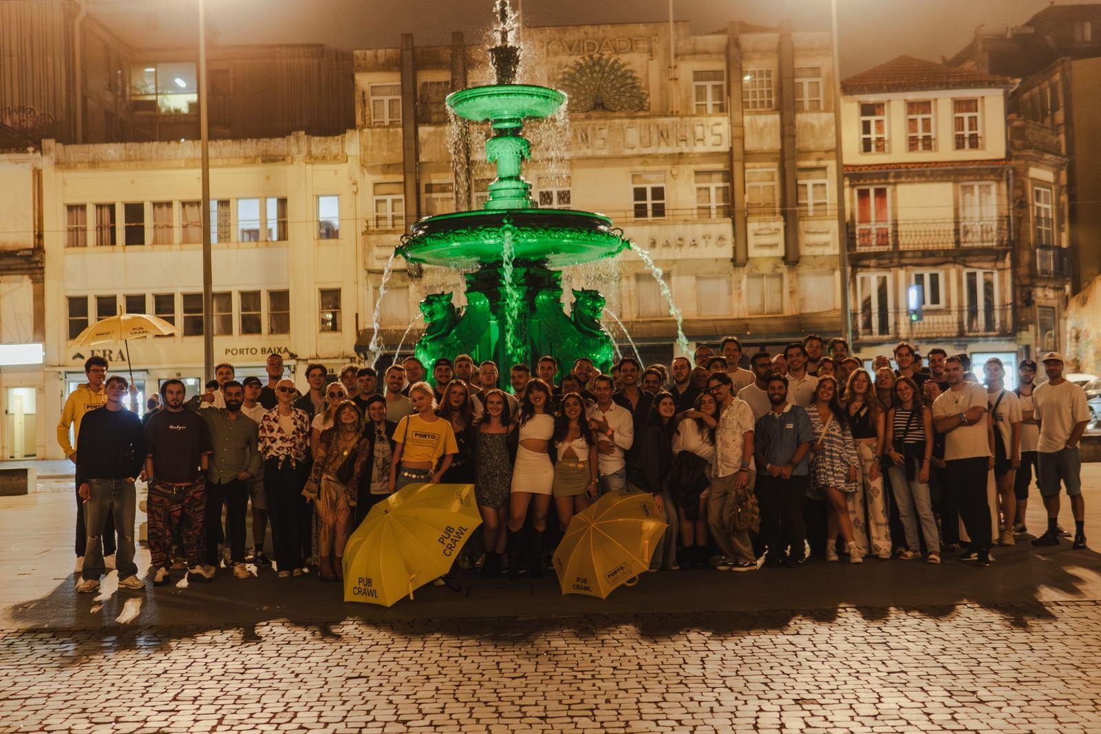 Pub Crawl 4 Bars, 8 Drinks, Games & VIP Club Entry