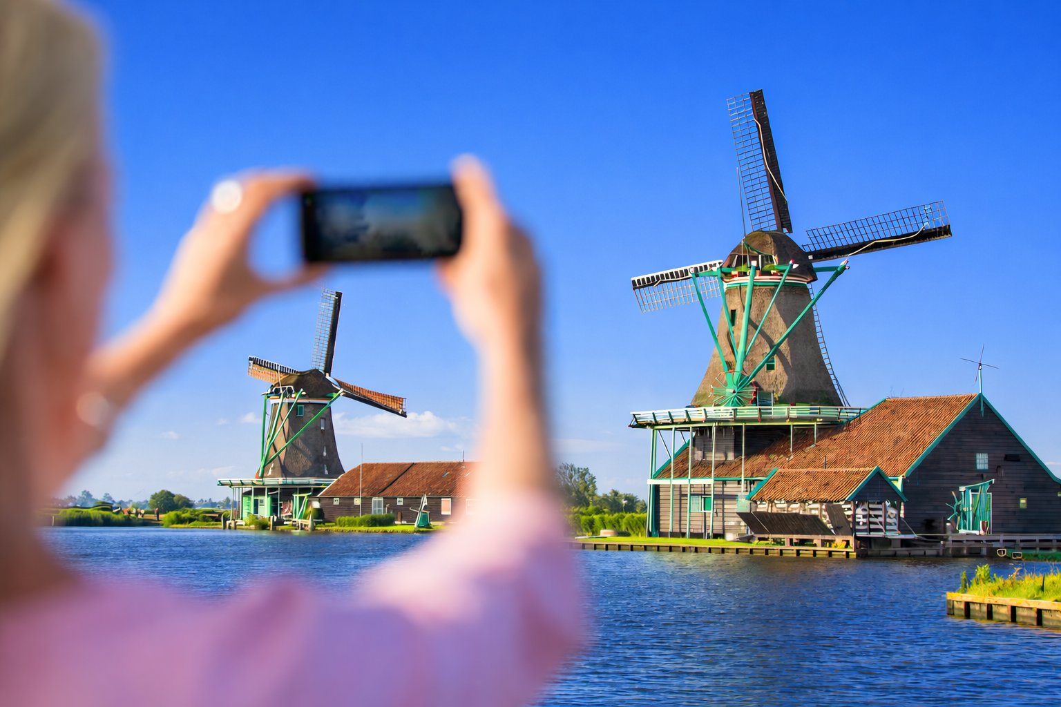 Zaanse Schans, Volendam & Marken Guided Tour