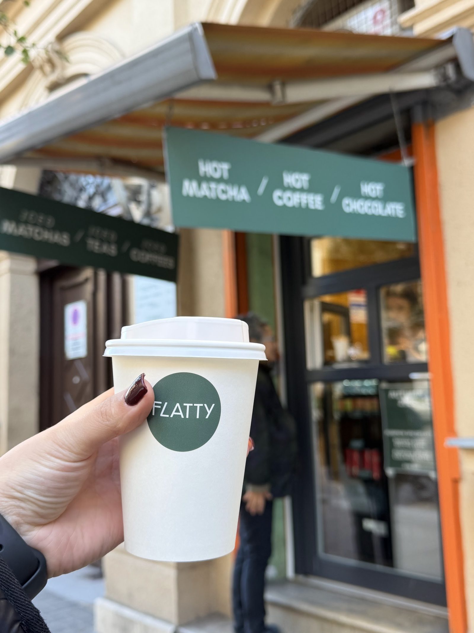 Flatty Coffee Shop - Fövám