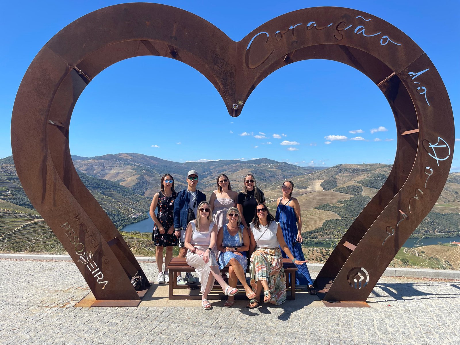 Douro Valley Wine Tour with a Sommelier & Boat Trip