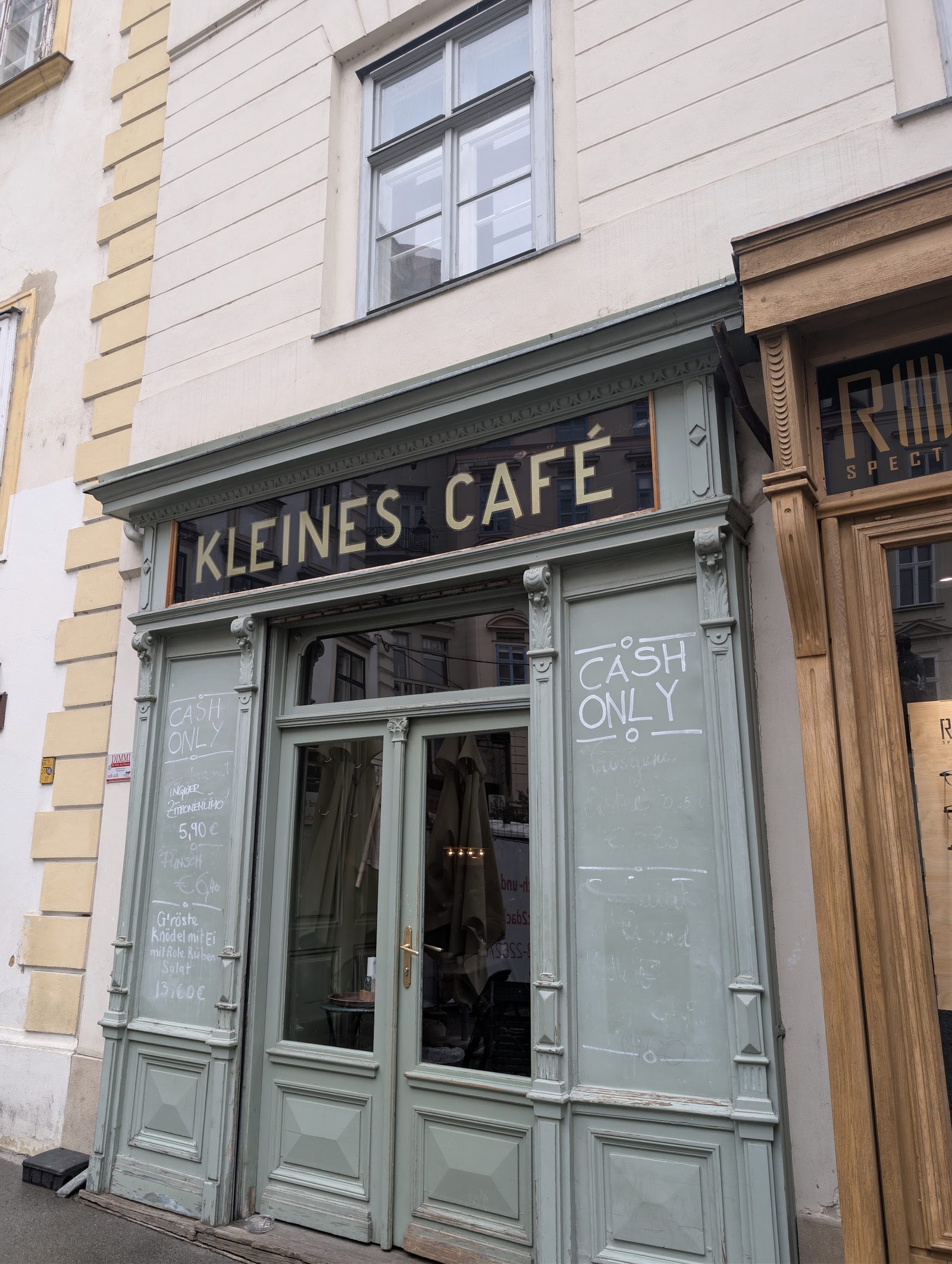 Kleines Café