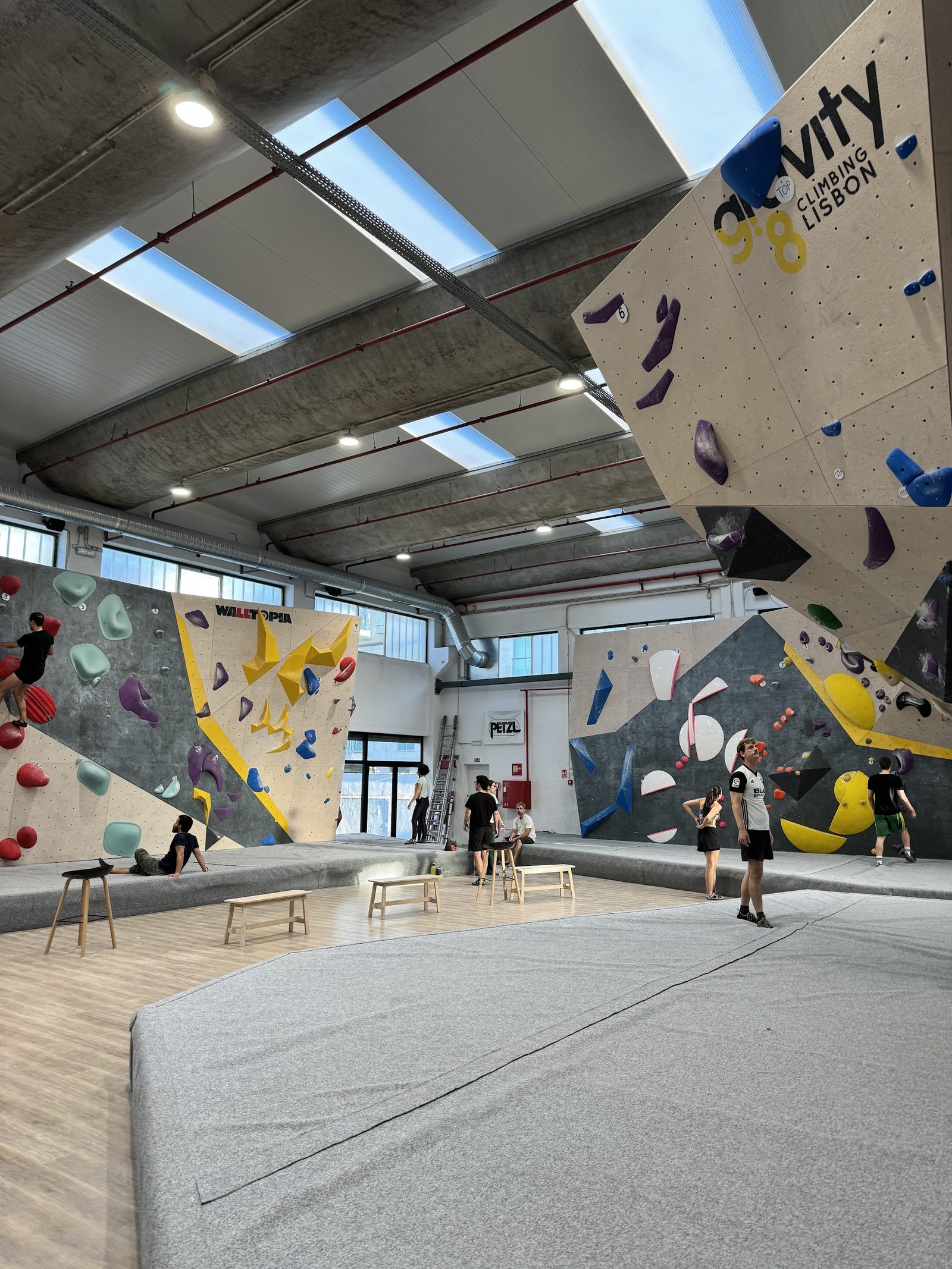 9.8 Gravity Climbing Lisbon