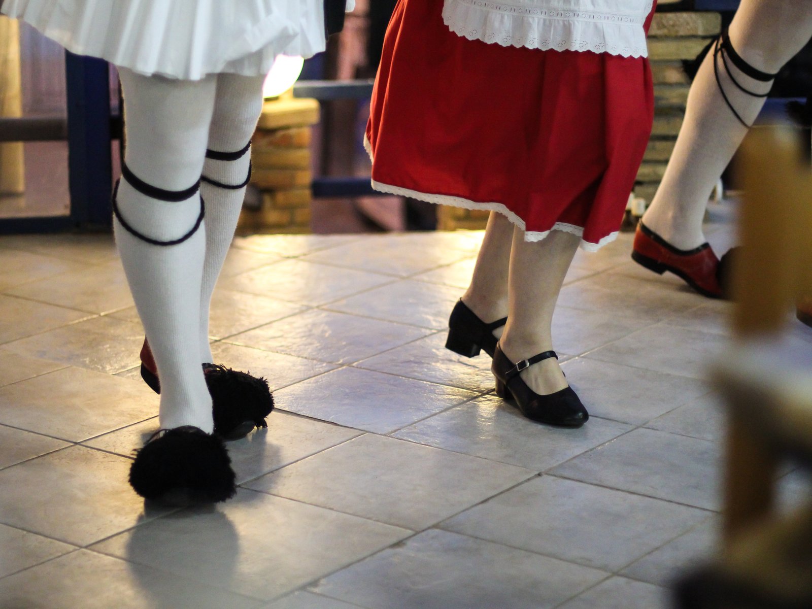 Traditional Greek Show in Plaka with Dinner