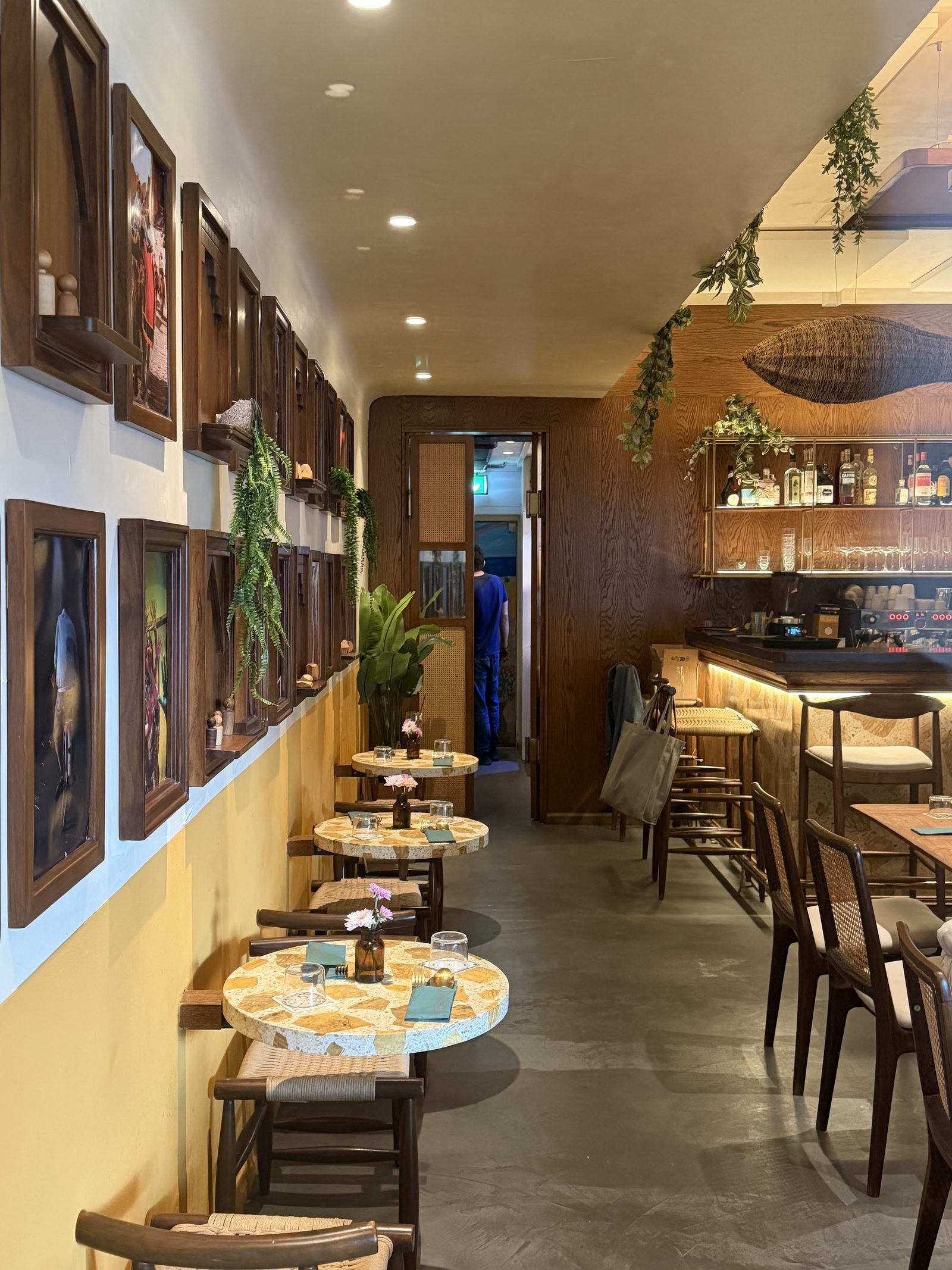 Miri Mary Indian Restaurant Amsterdam