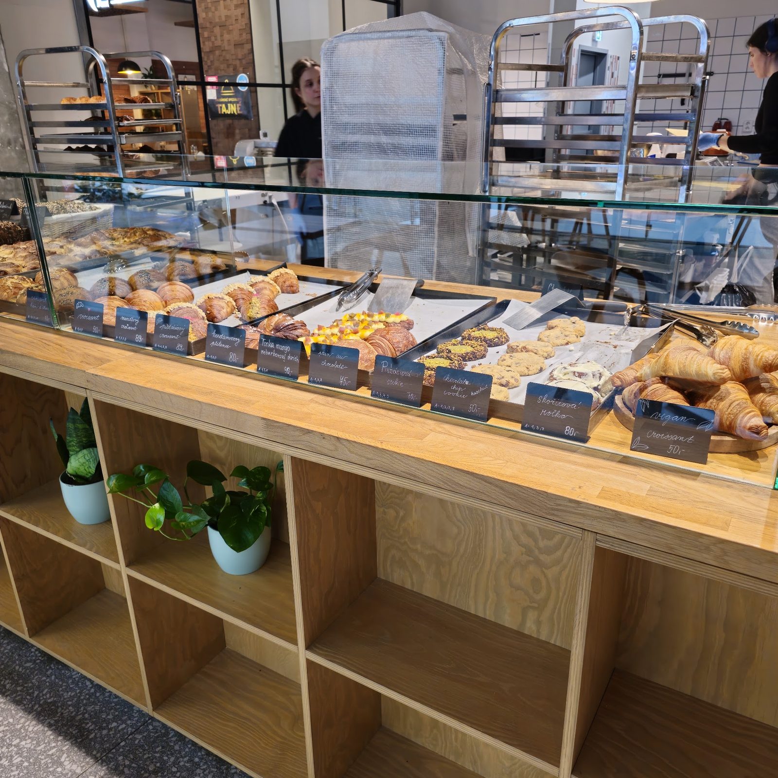 Kin & K Bakery