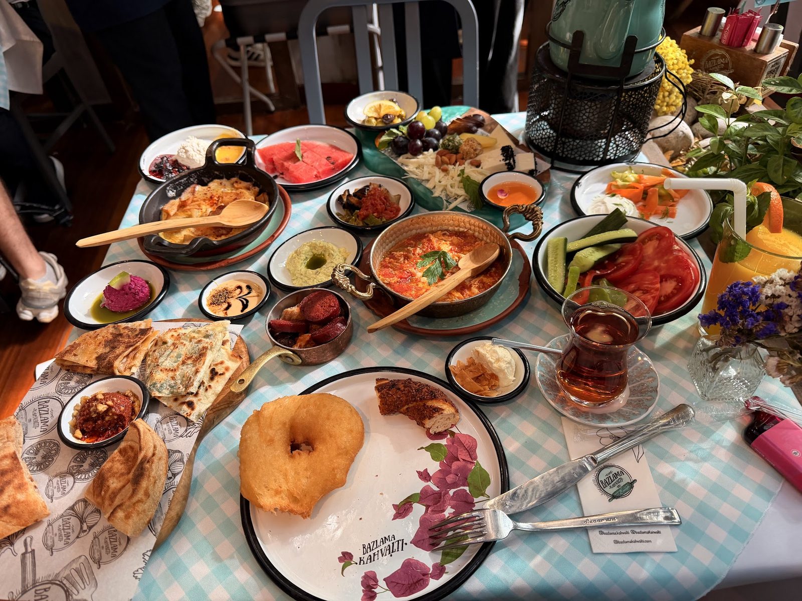 Çeşme Bazlama Kahvaltı Nişantaşı 1
