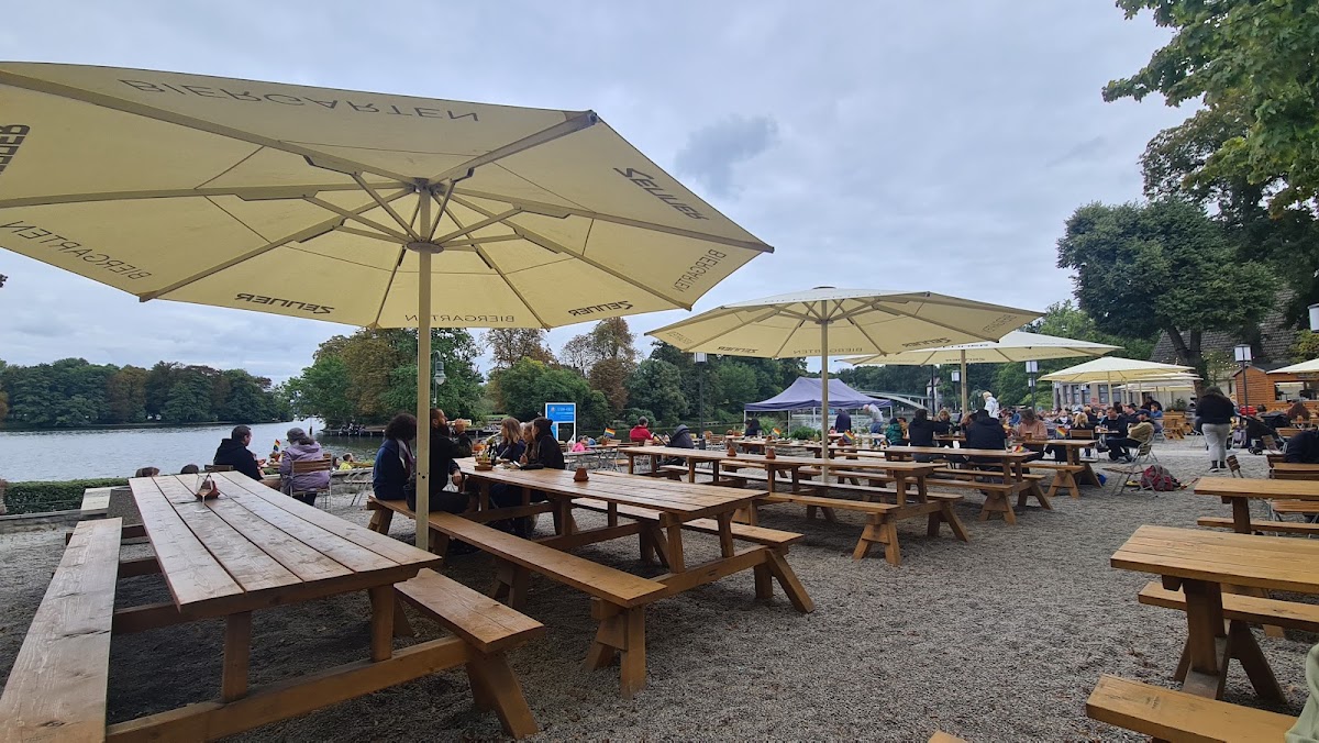 Zenner Biergarten und Weingarten