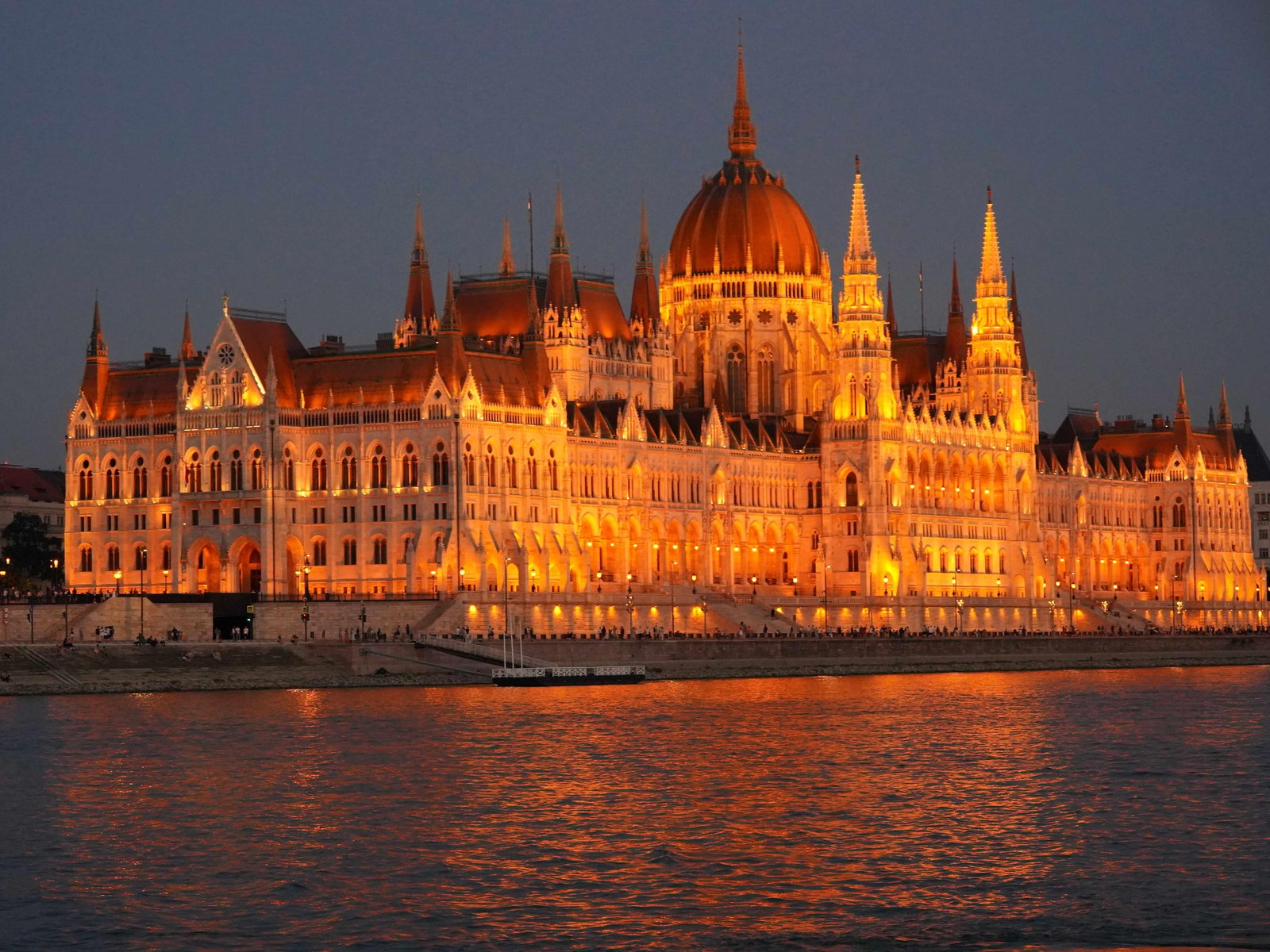 Boat Cruise with Guaranteed Rooftop Seating