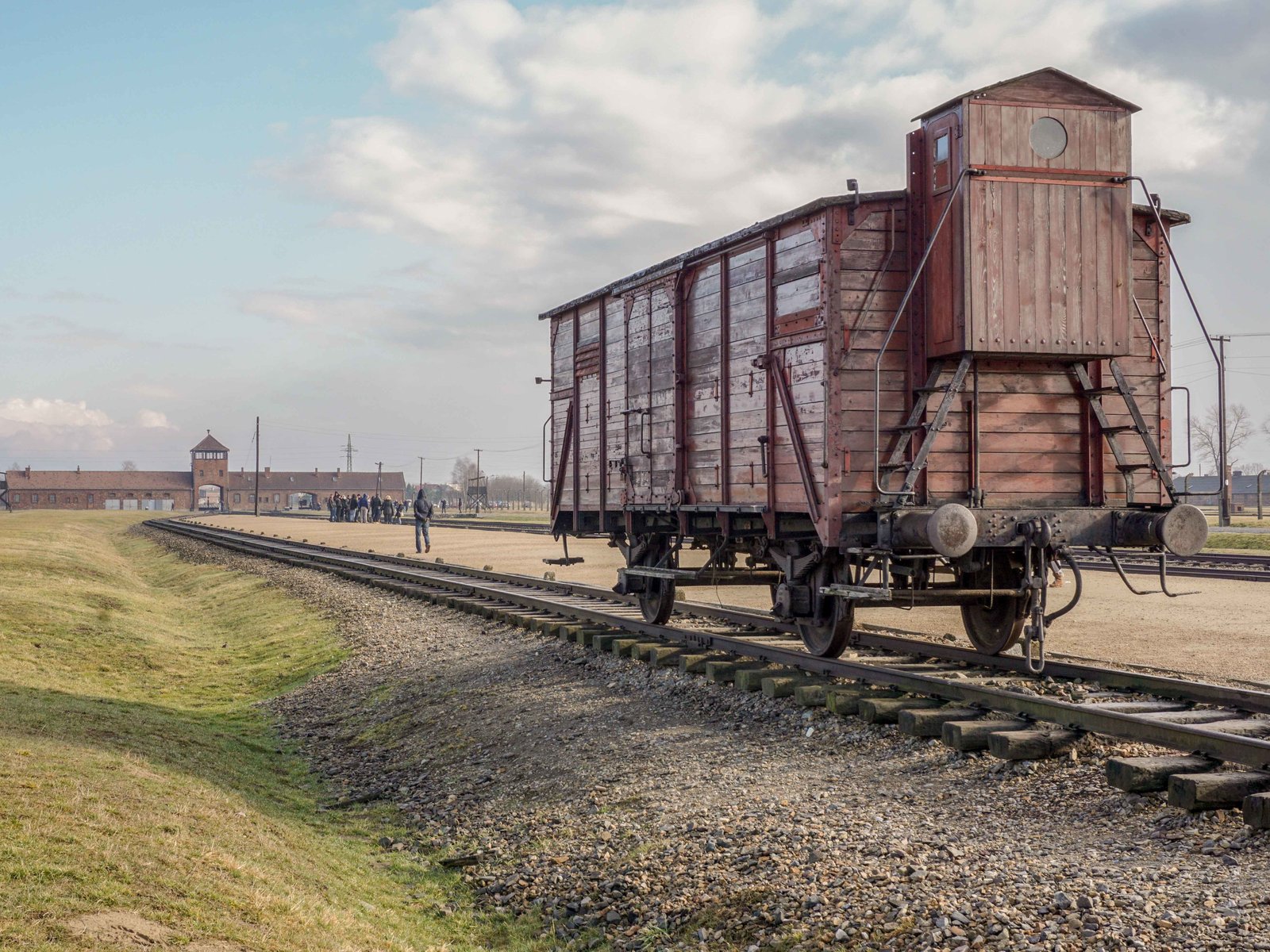 Auschwitz-Birkenau Full-Day Guided Tour