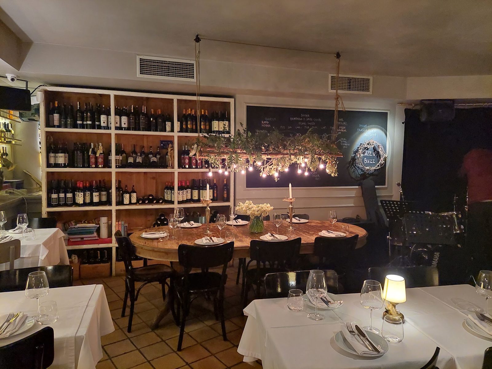 Divine Brasserie & Jazz Club