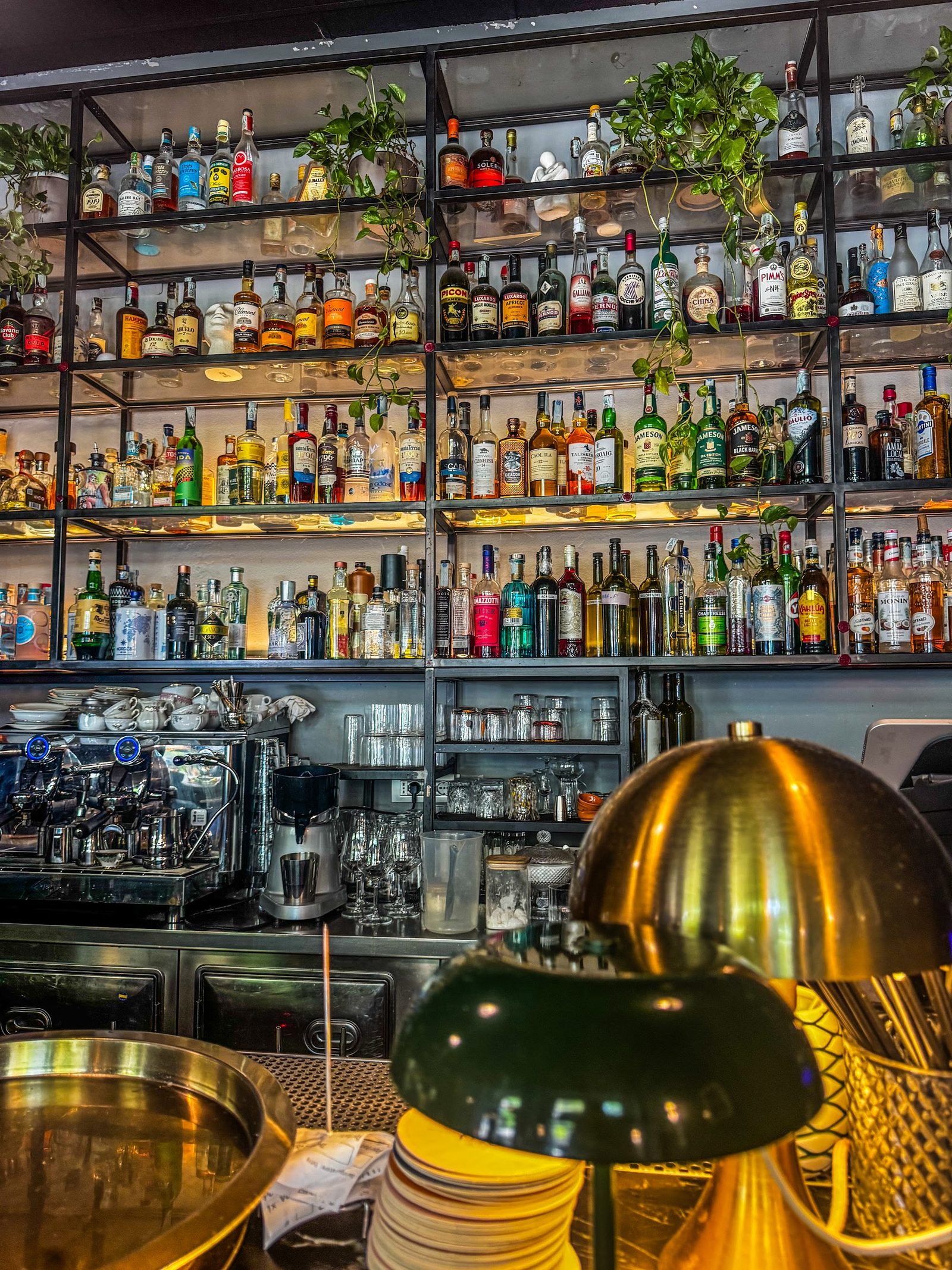 Tusa Isola Cocktail Bar