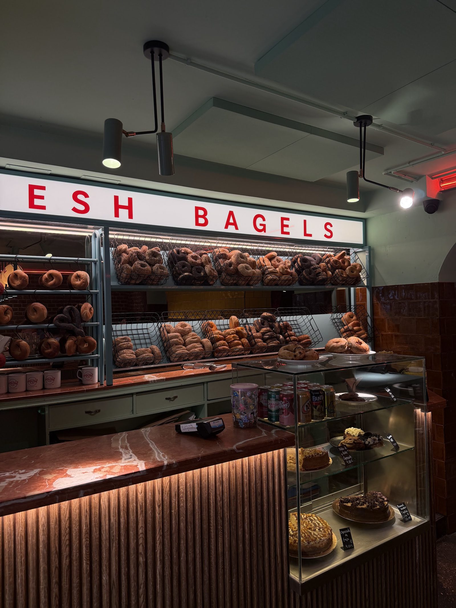 Mazál Bagels & Schmear – Ópera